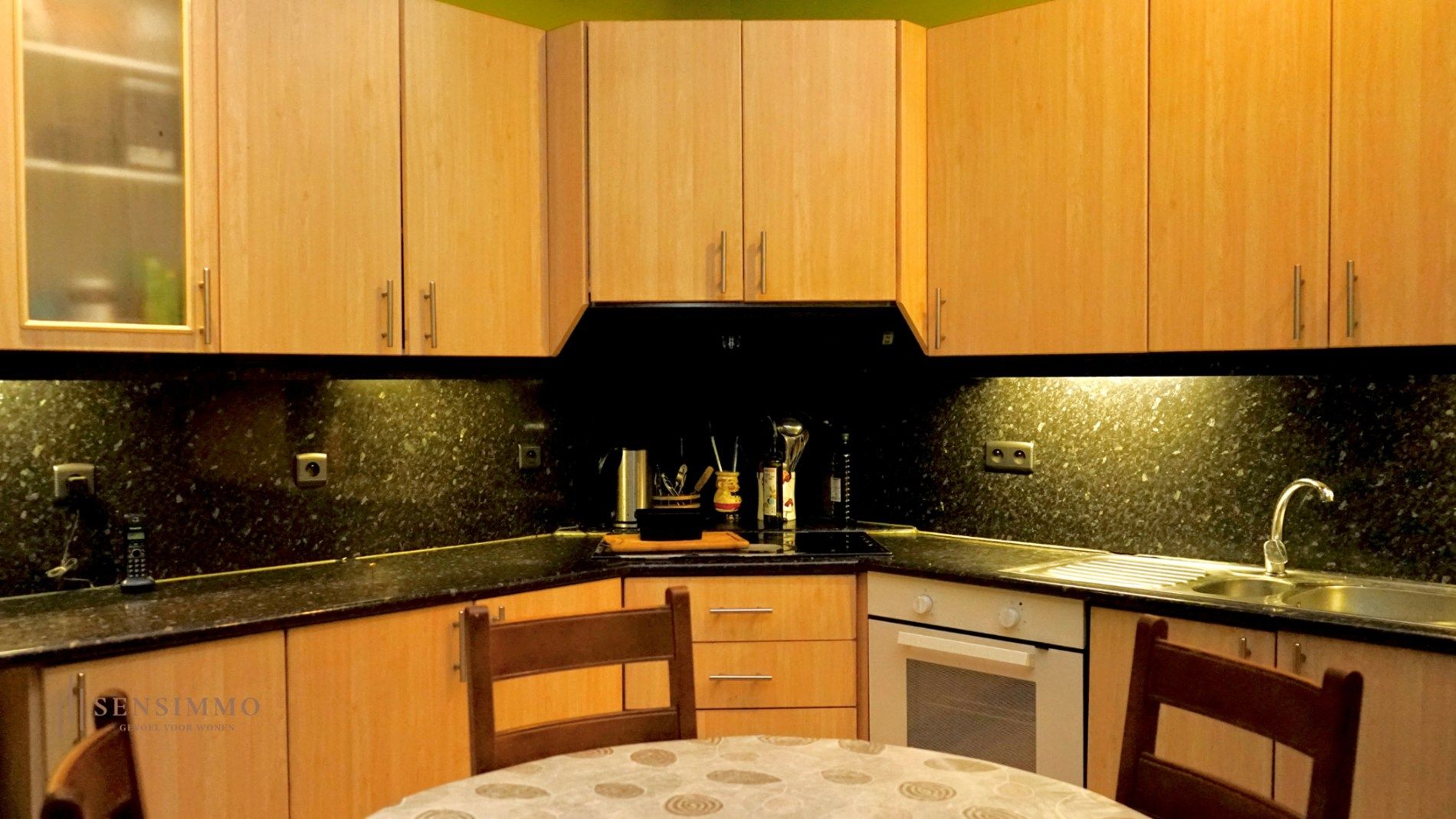 Te renoveren handelshuis/Bakkerij met inboedel nabij LABIOMISTA foto 14