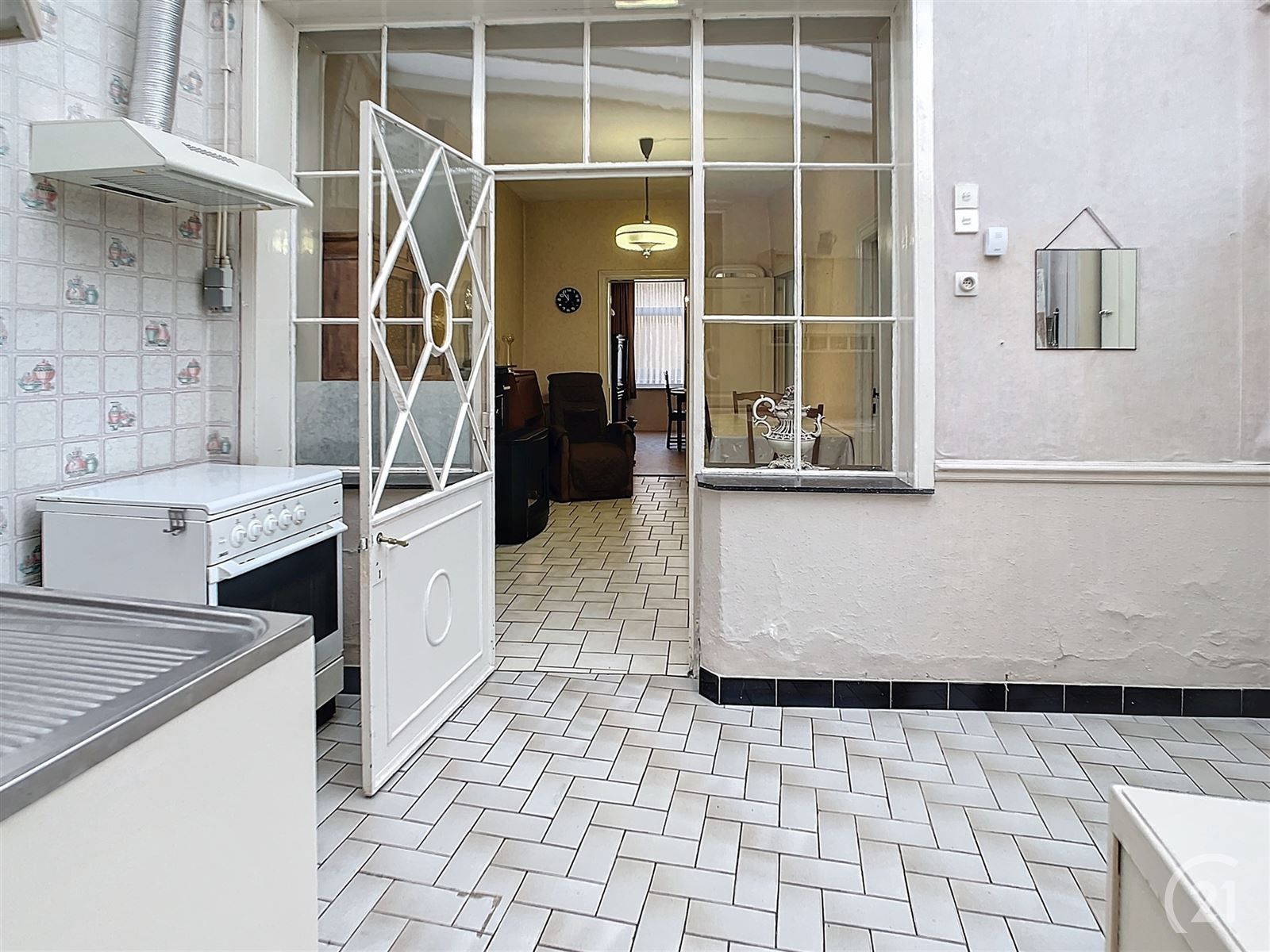Te renoveren gezinswoning met tuin en weide op 35are40 foto 18
