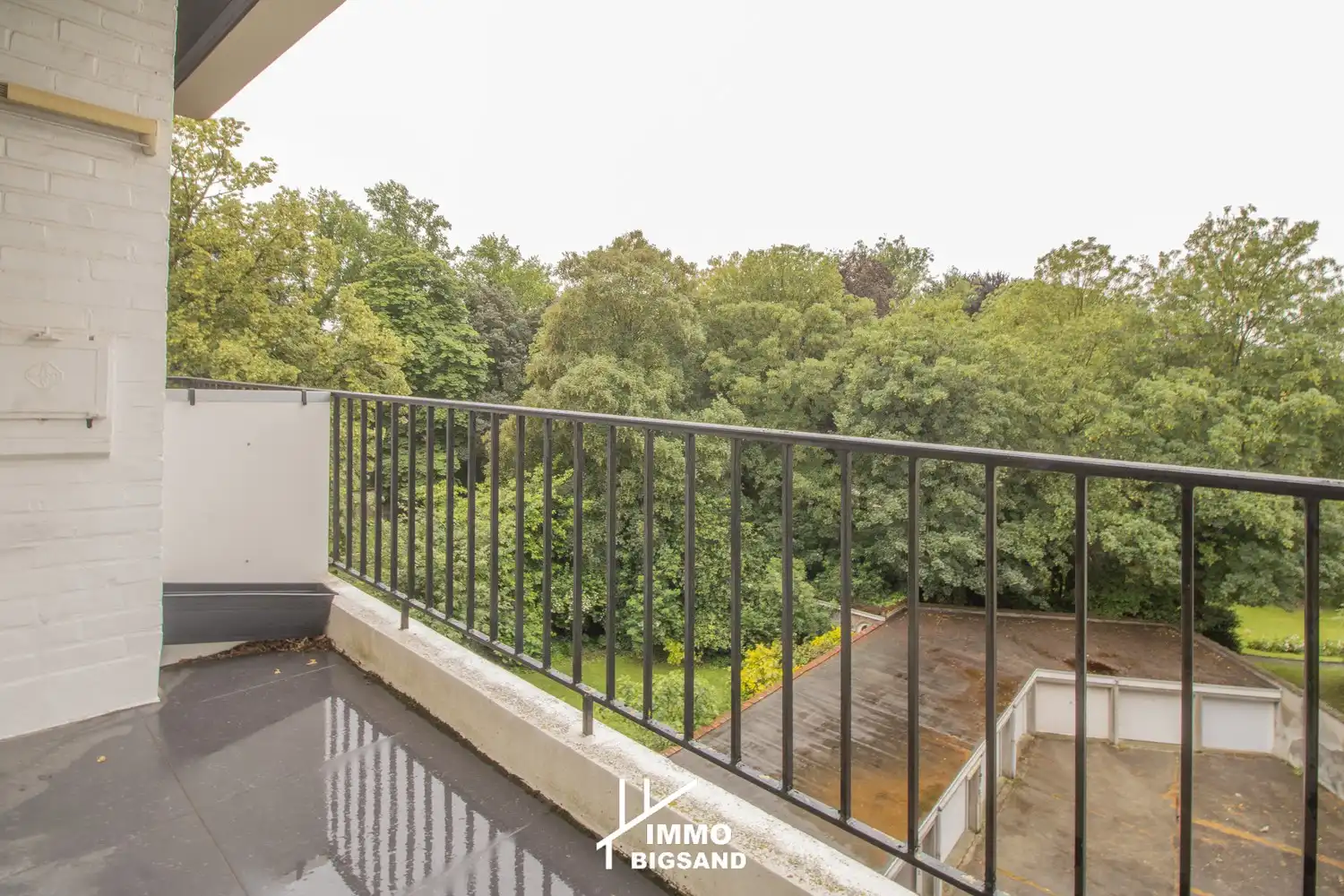Exclusief wonen op toplocatie aan de Groeningelaan in Kortrijk foto 13