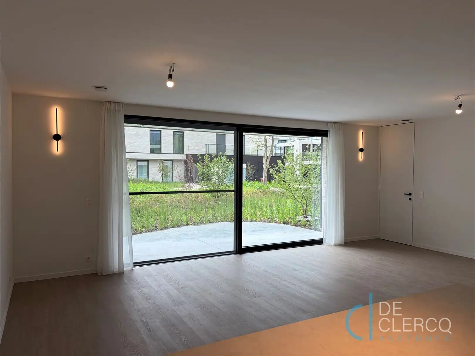 Prachtig nieuwbouwappartement met garage te huur!  foto 3