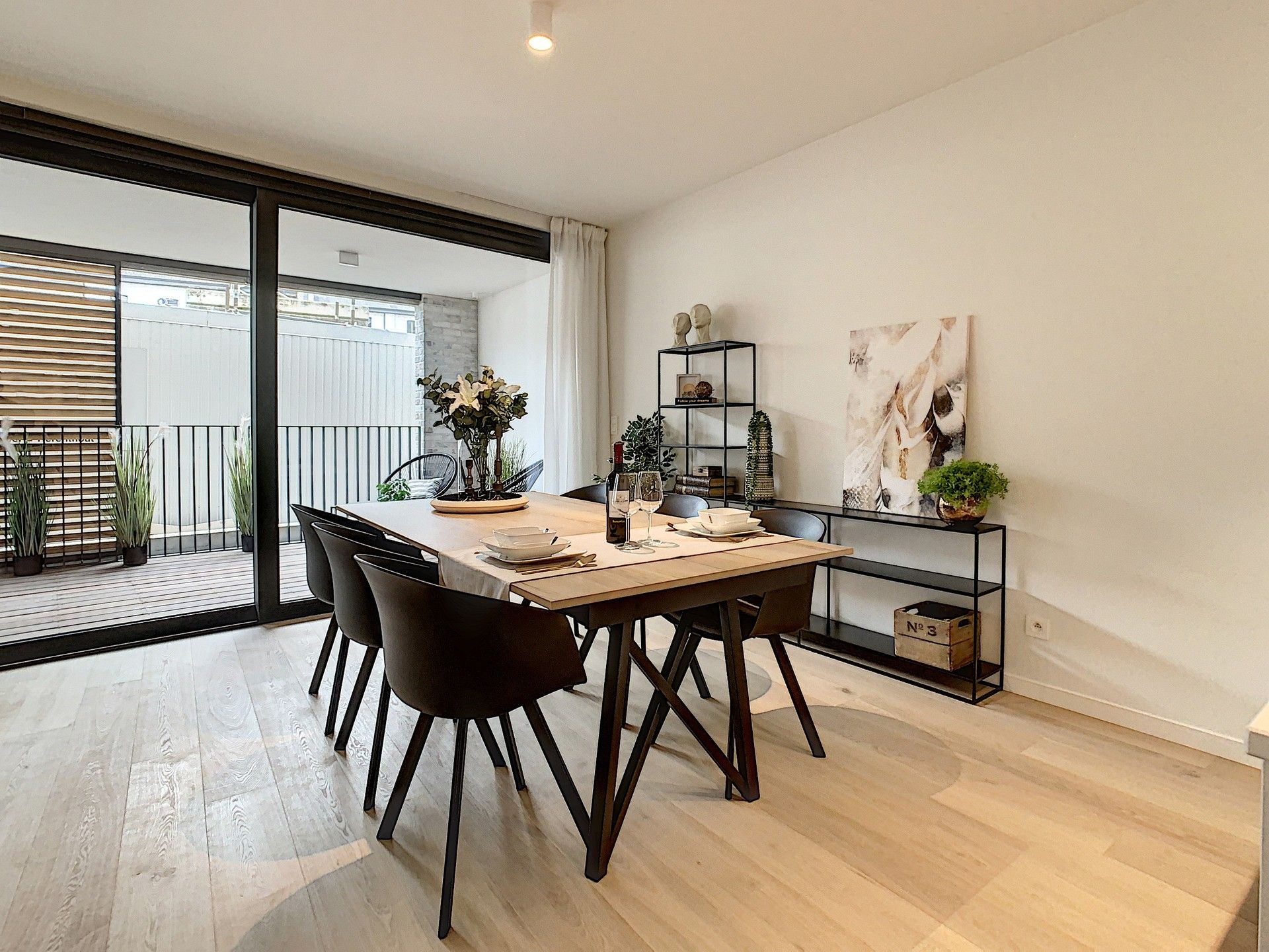 Gelijkvloers nieuwbouw appartement met terras van 18 m² en 2 slaapkamers in prestieuse residentie Refuga in hartje Hasselt. foto 5