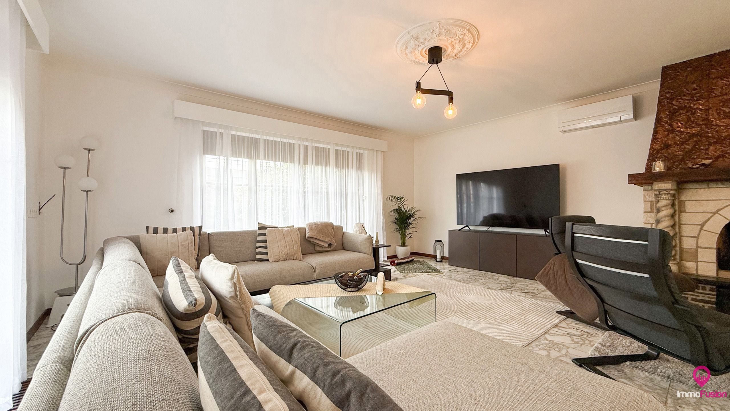 Instapklare gelijkvloerse woning met 3 slpks op 11a37ca! foto 4