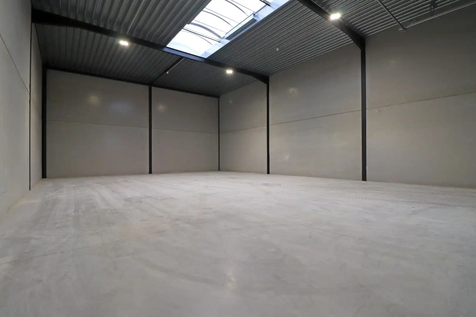 KMO-unit aan de rand van Tielt foto 2