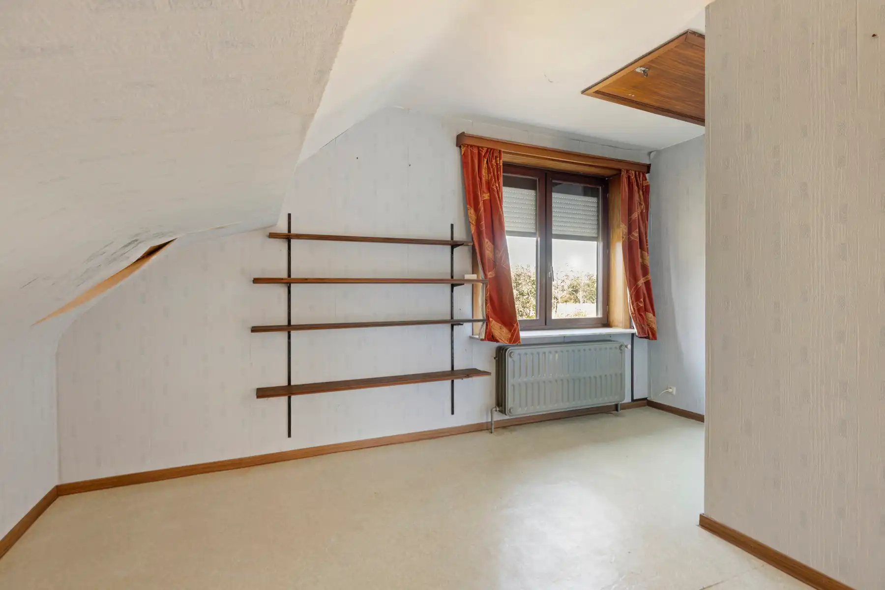 Te renoveren woning met 5 slaapkamers foto 18