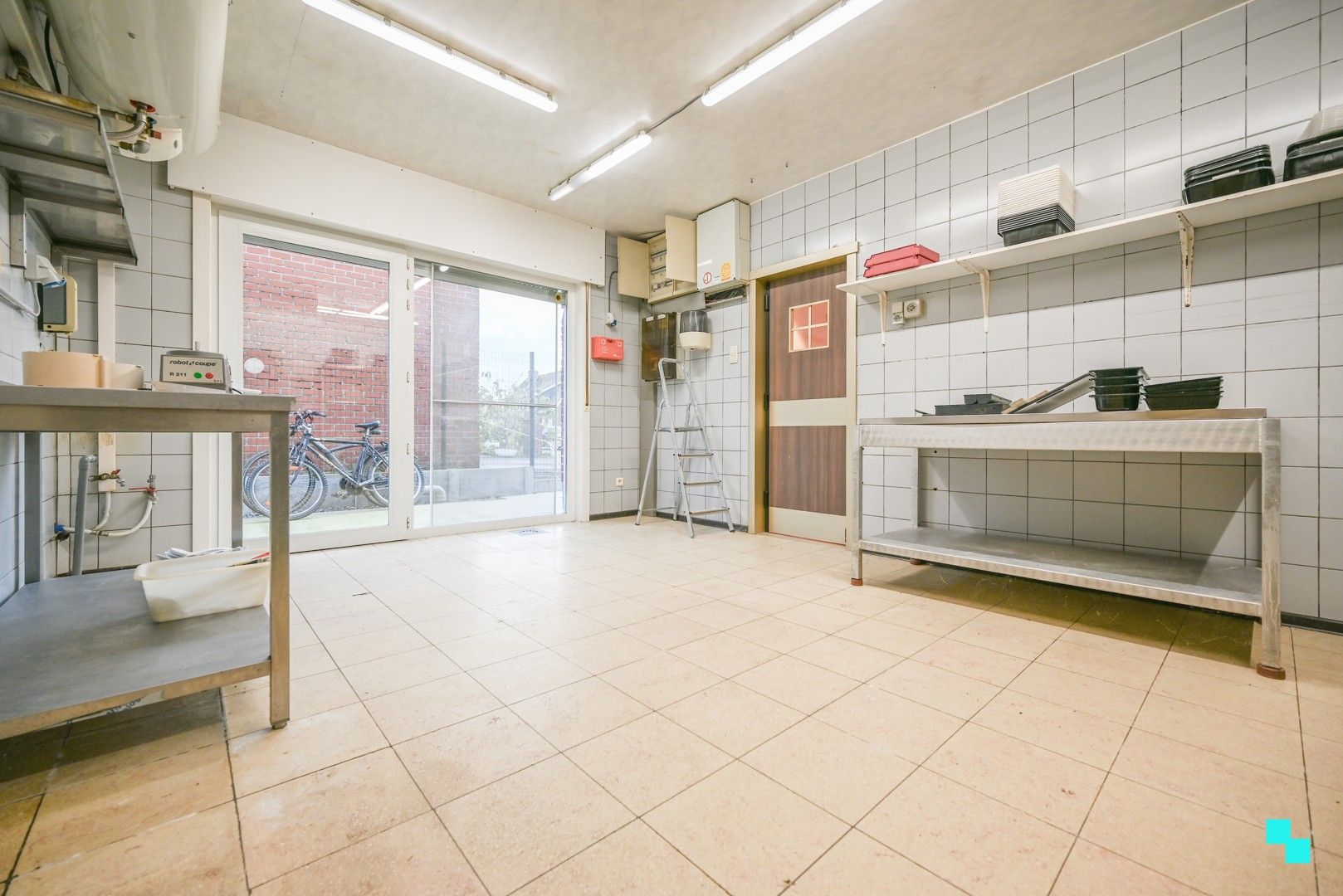 Woning met handelsruimte foto 15