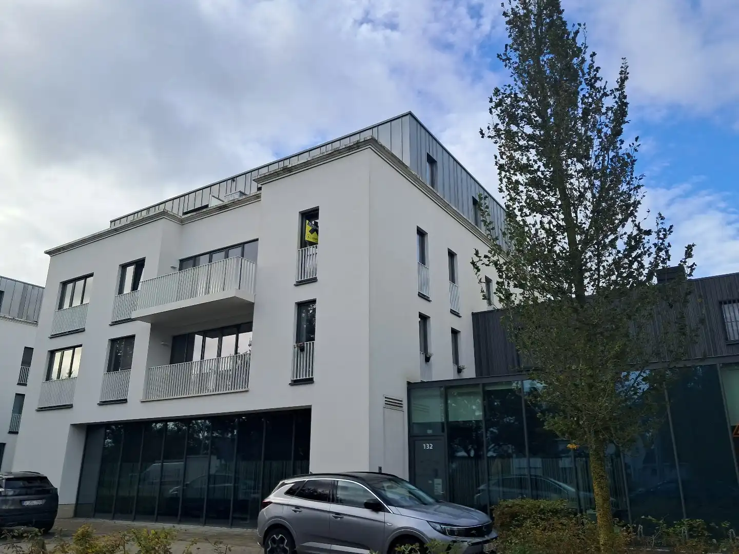 Instapklaar appartement op topligging te Sint-Michiels  foto 18
