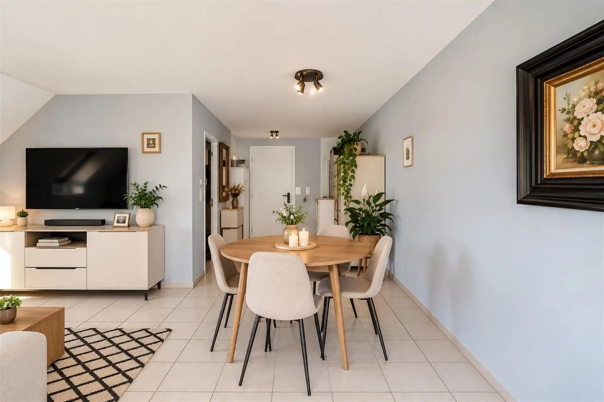 Instapklaar vernieuwd appartement nabij de Gavers foto 3
