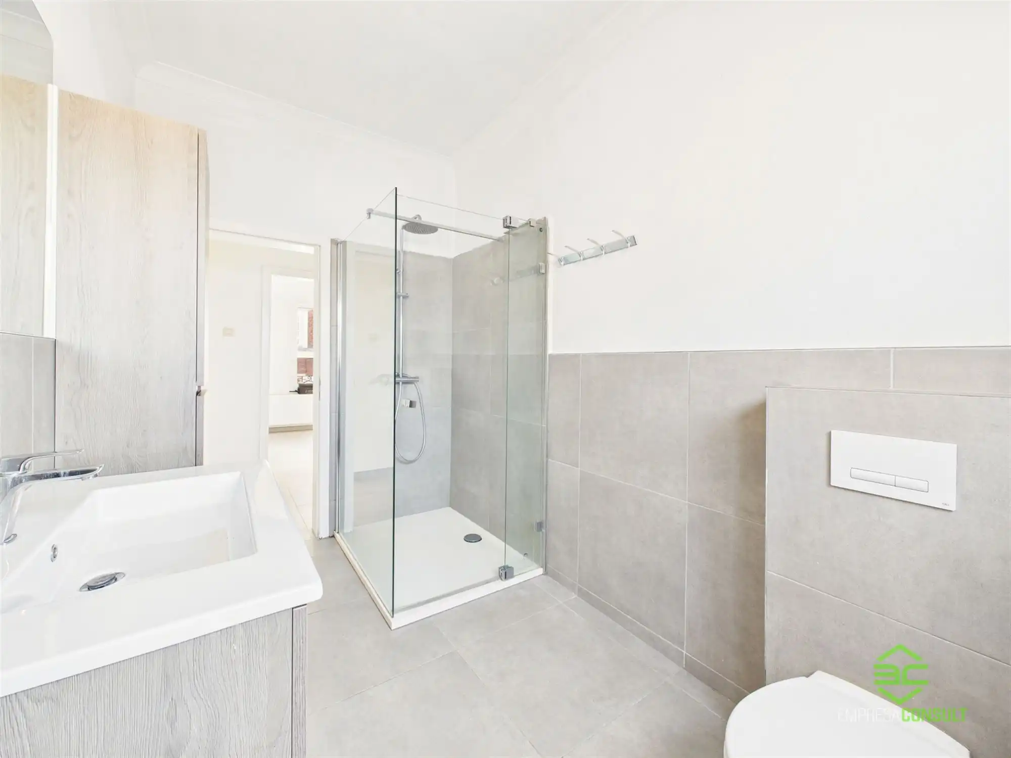 Kleinschalig appartementsgebouw van 3 app in het centrum! foto 19