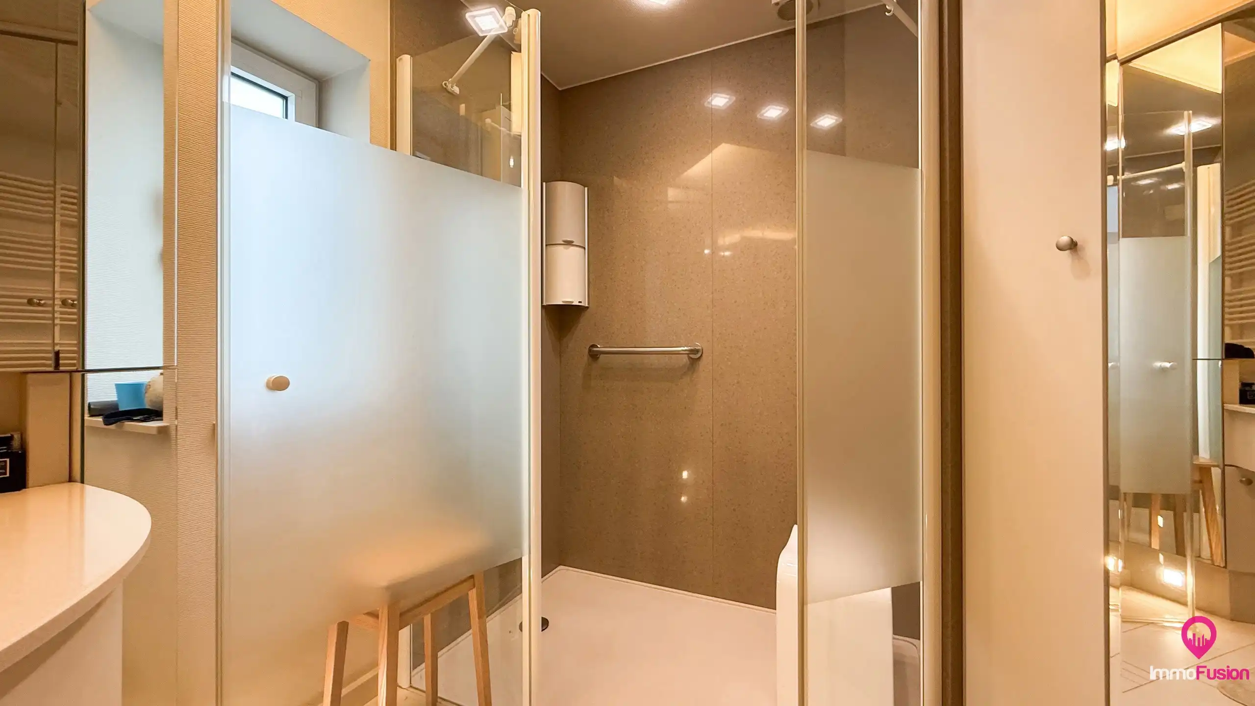 Hoog afgewerkte woning met 4 slpkms en kelder op 6are ! foto 24