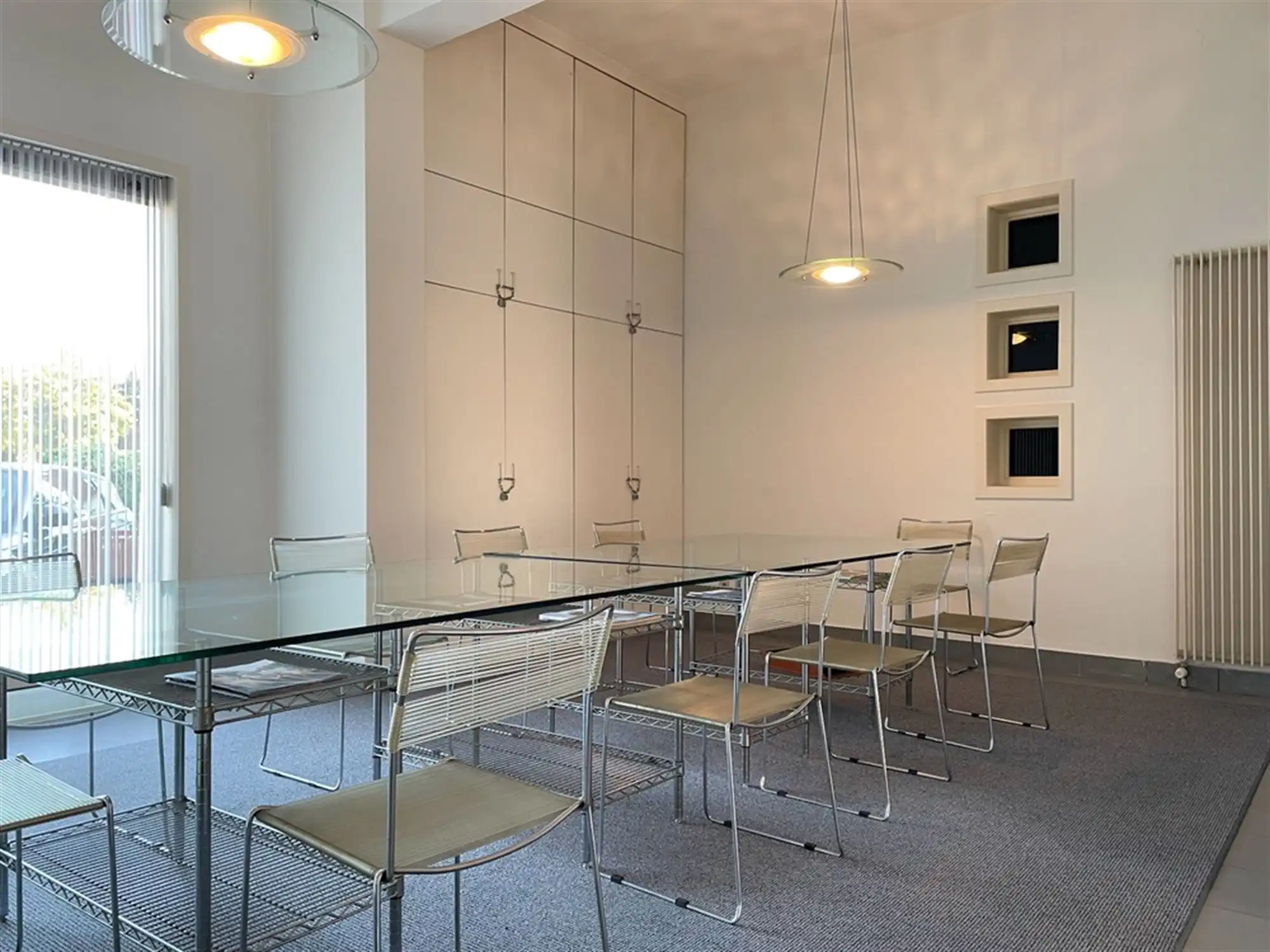 Kantoorruimte op commerciële ligging - 3 afzonderlijke units en kitchenette foto 16