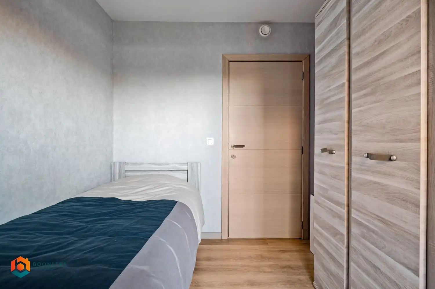 Instapklaar gelijkvloers appartement met 2slpkrs en tuin foto 13