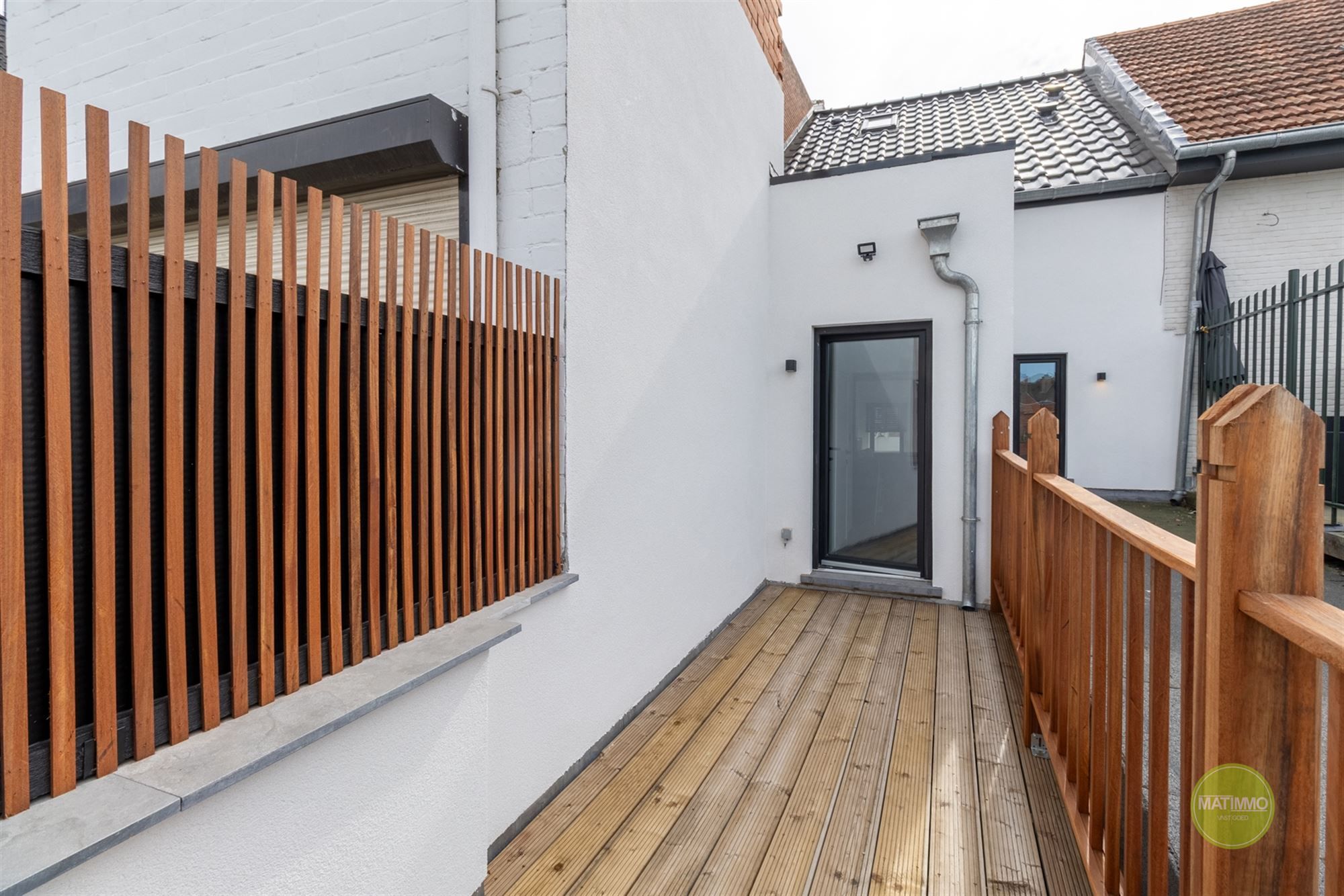 Modern gerenoveerd duplex appartement met terras in Meerhout foto 13