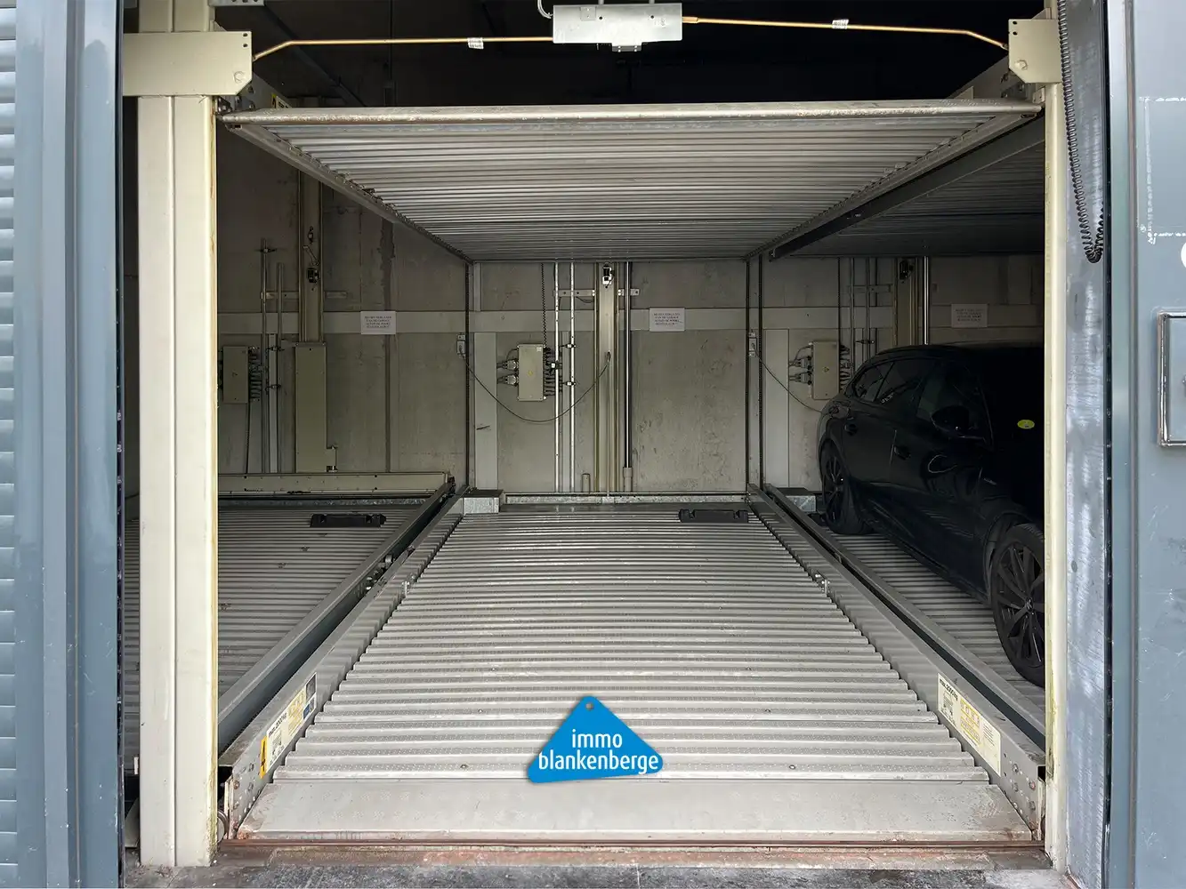 Staanplaats In Parklift Nabij De Grote Markt In Blankenberge foto 3