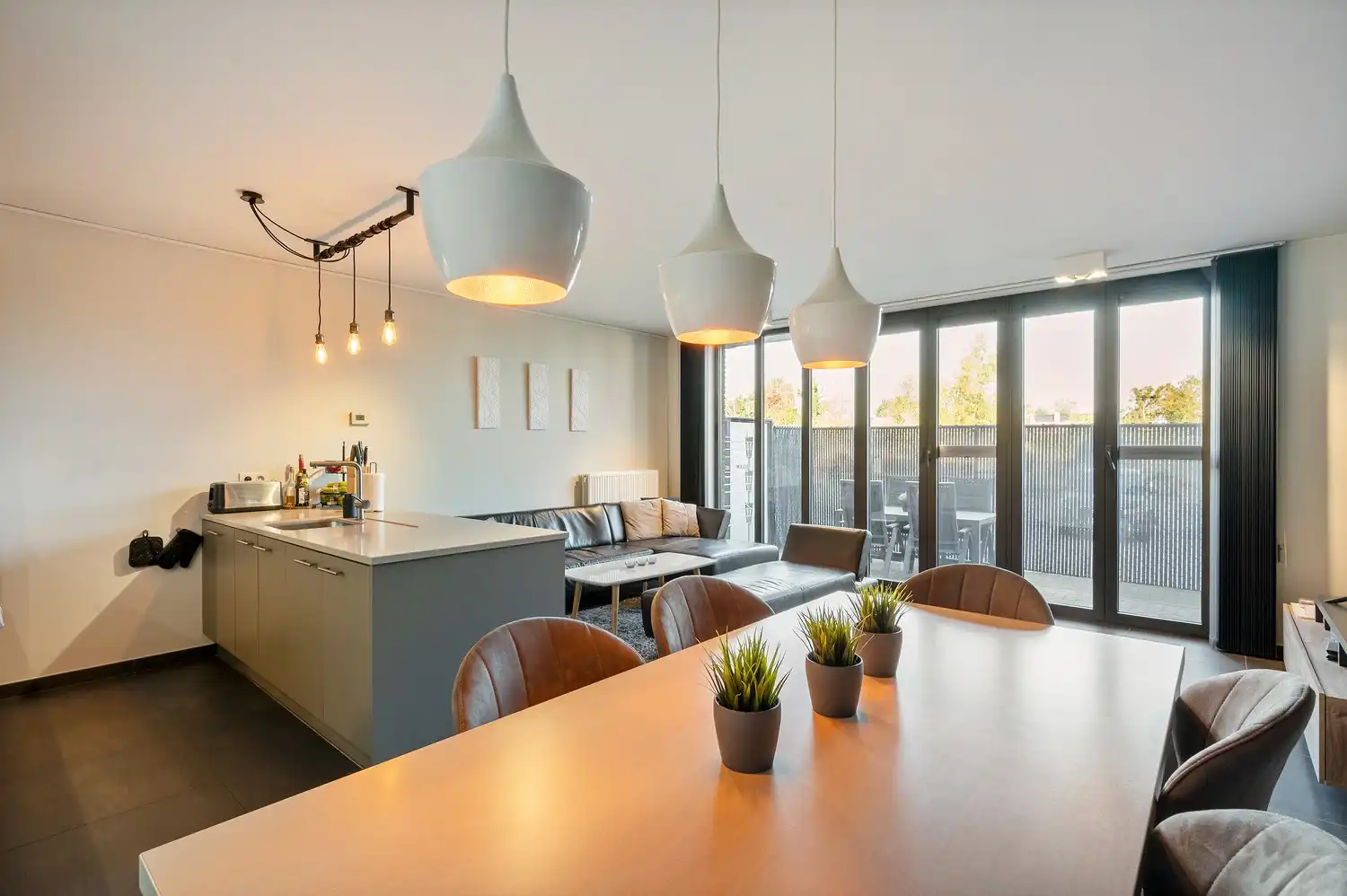 TE KOOP | Instapklaar gelijkvloers appartement in het centrum van Heist-op-den-Berg. foto 8