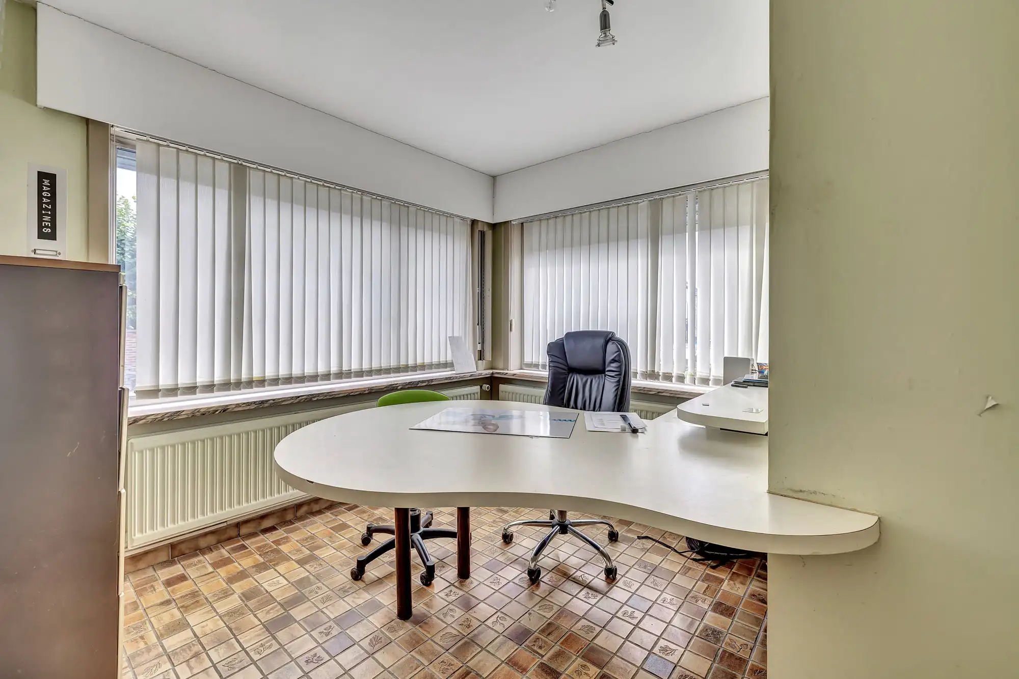 Robuuste HOB met opslagplaats foto 7