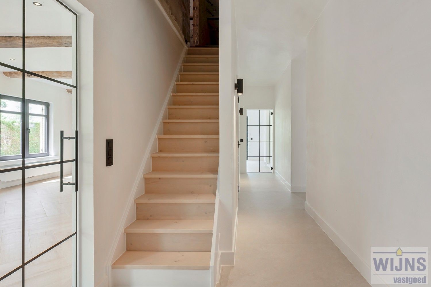 Charmante woning in hoevestijl foto 4