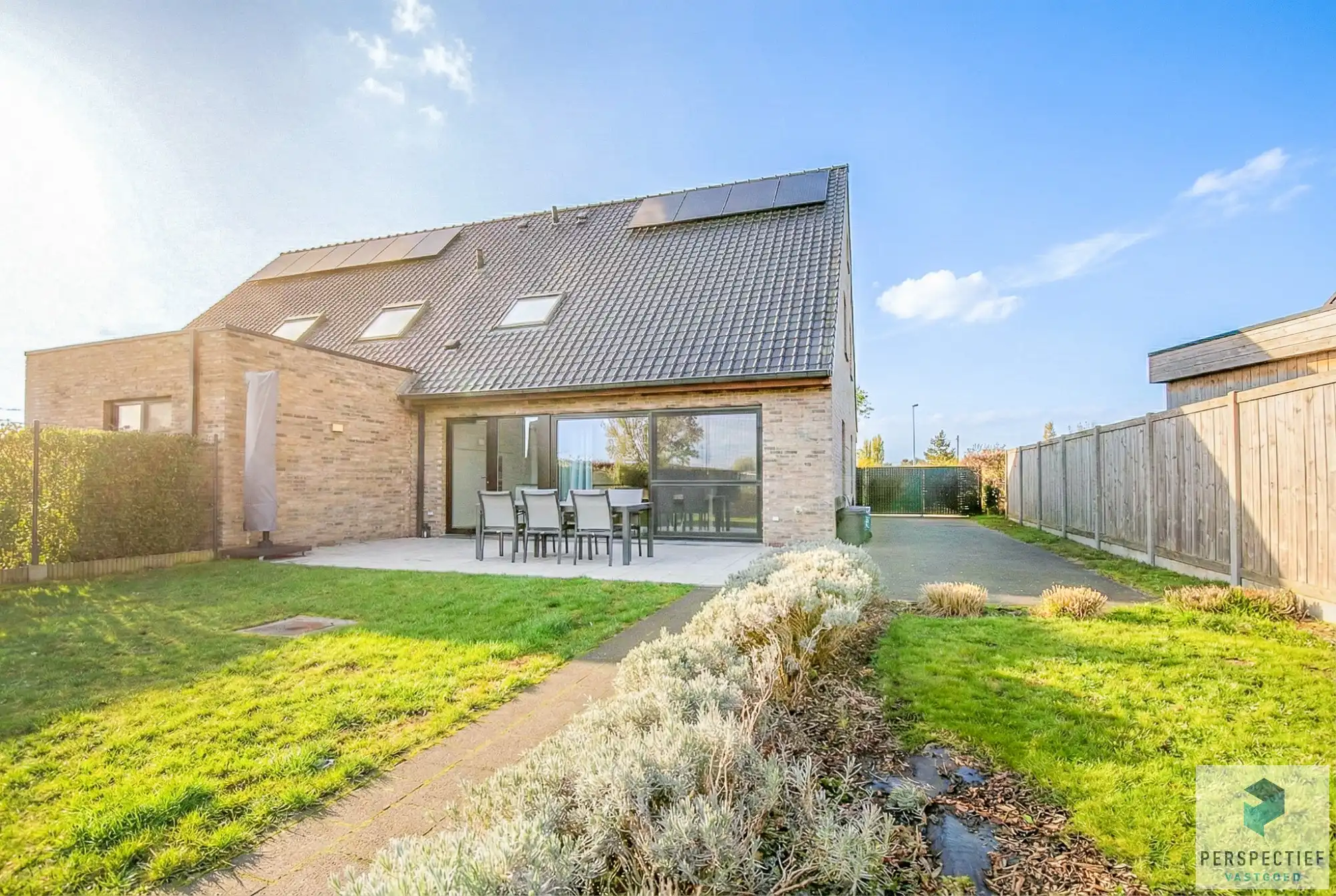 BEZOEKMOMENT ZATERDAG 07/03 VAN 9U TOT 12U| Recente 3 slpk woning met garage en tuin met landelijk uitzicht foto 5