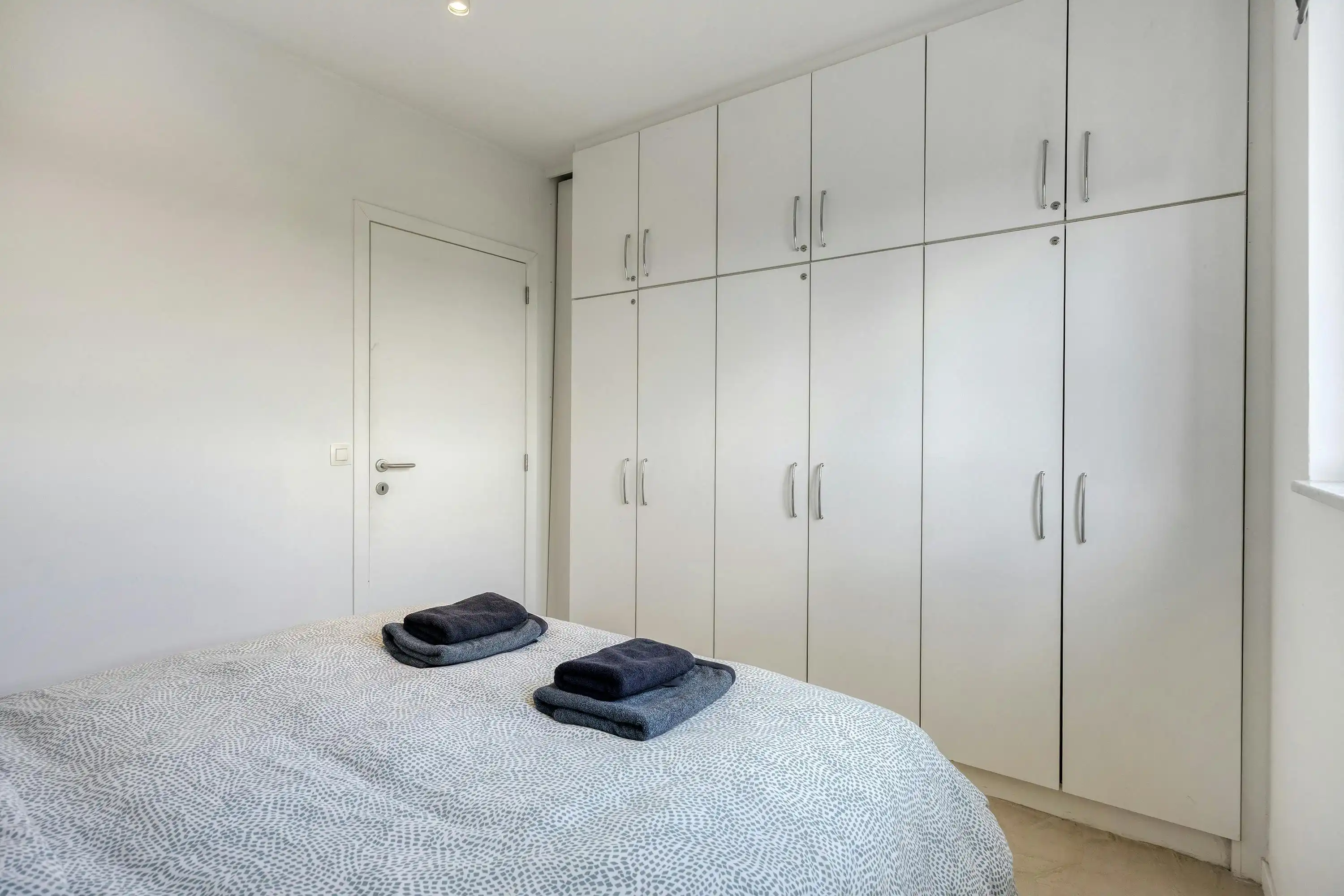Gerenoveerd 1-slaapkamerappartement met ruim terras in centrum Hasselt foto 10