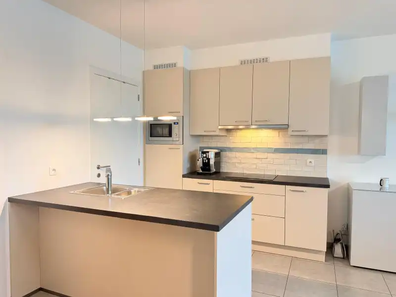 2 slaapkamer appartement met prachtig uitzicht! foto 3