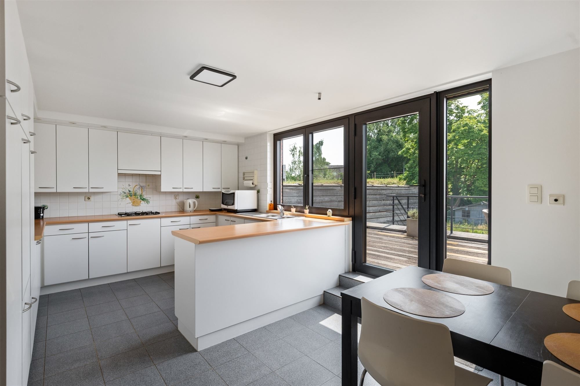 Perfect instapklare woning met 3 (mogelijk 4!) SLPK te Sint-Katelijne-Waver foto 4