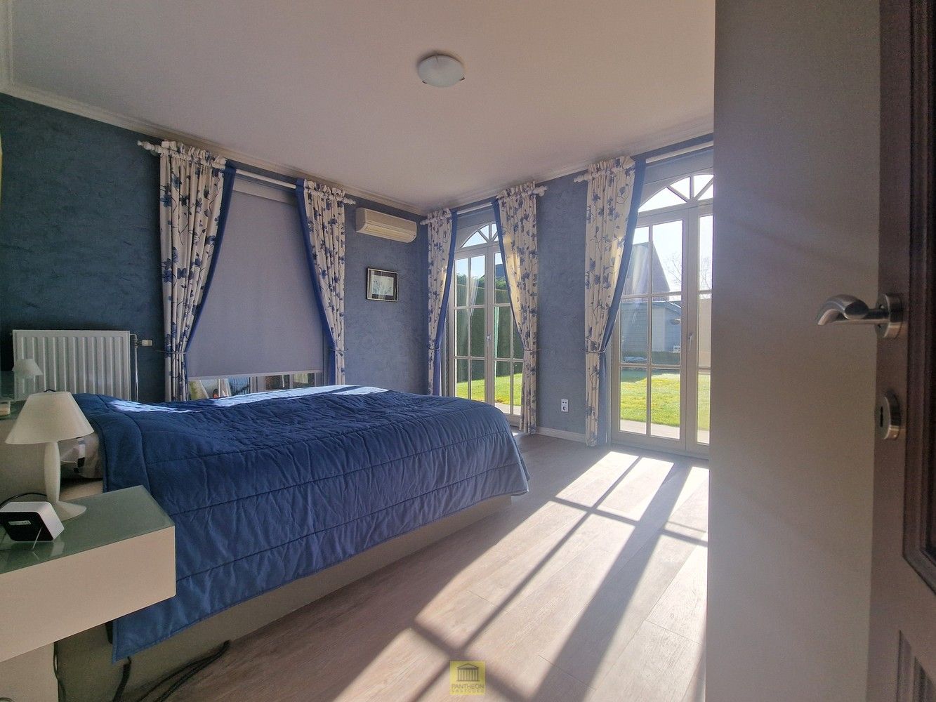 Charmante ruime villa in rustige, doodlopende straat foto 17