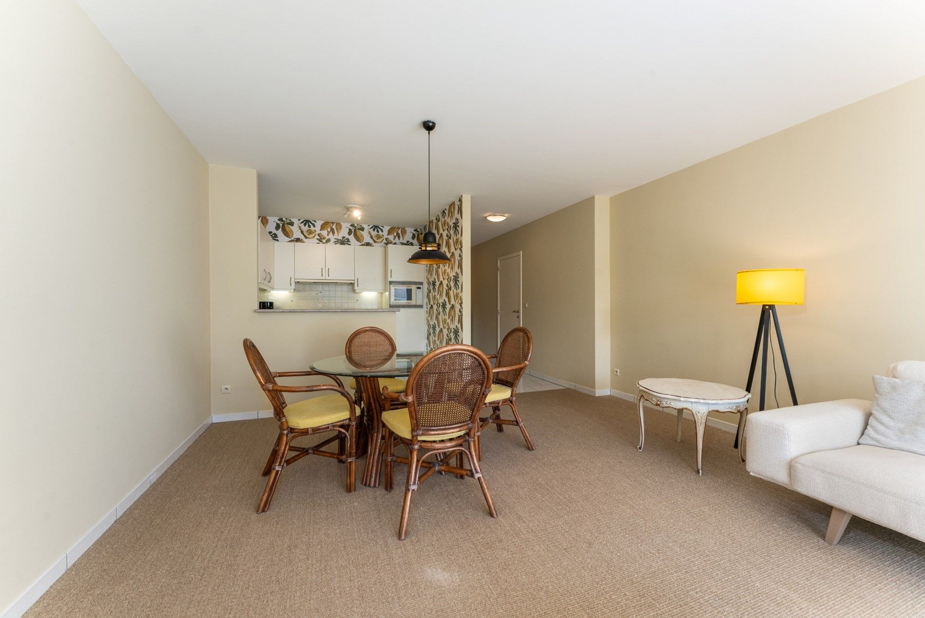 Instapklaar appartement vlakbij de Zeedijk te Knokke foto 6