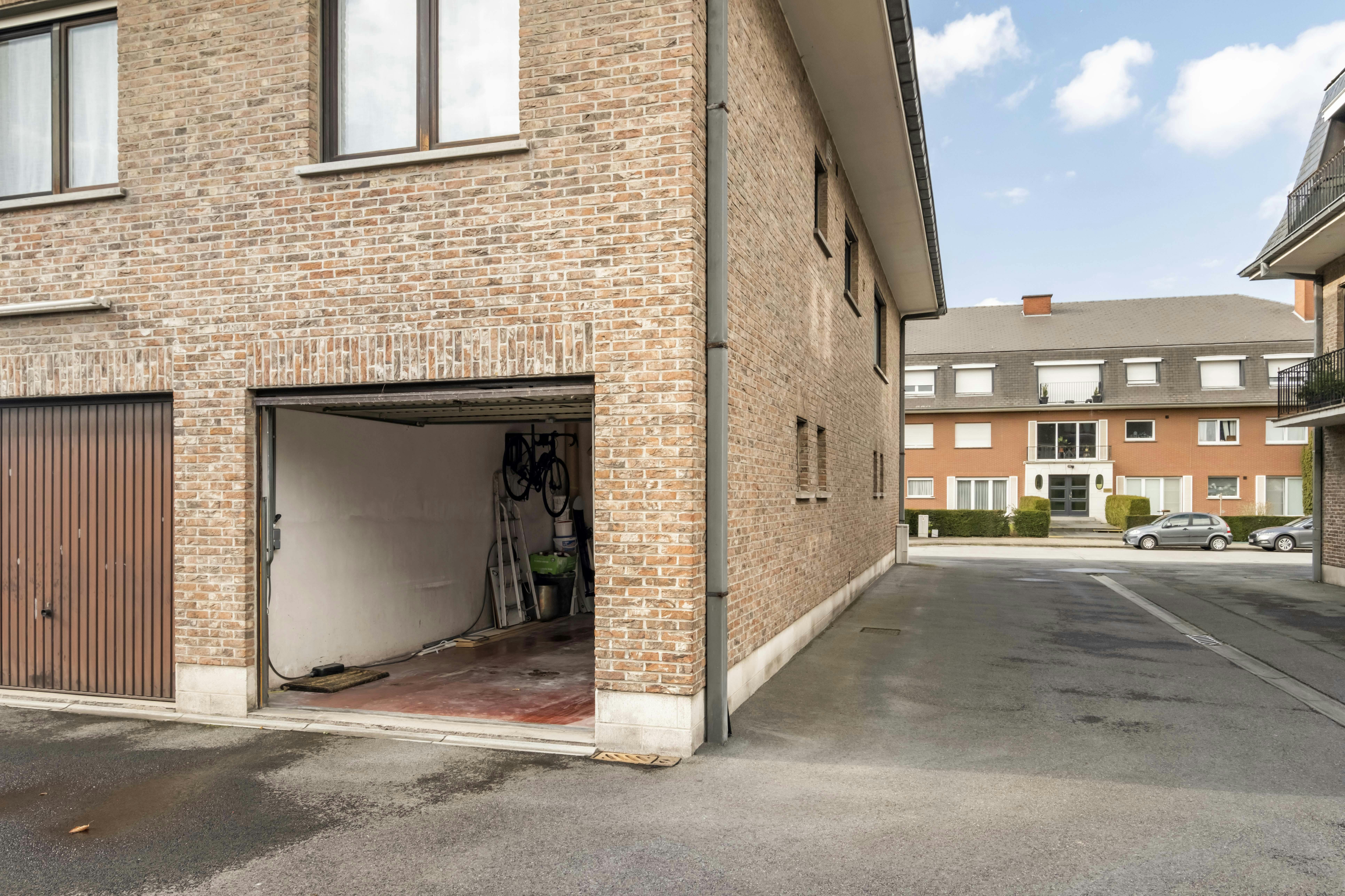  Ruim, instapklaar appartement te koop in Harelbeke foto 16