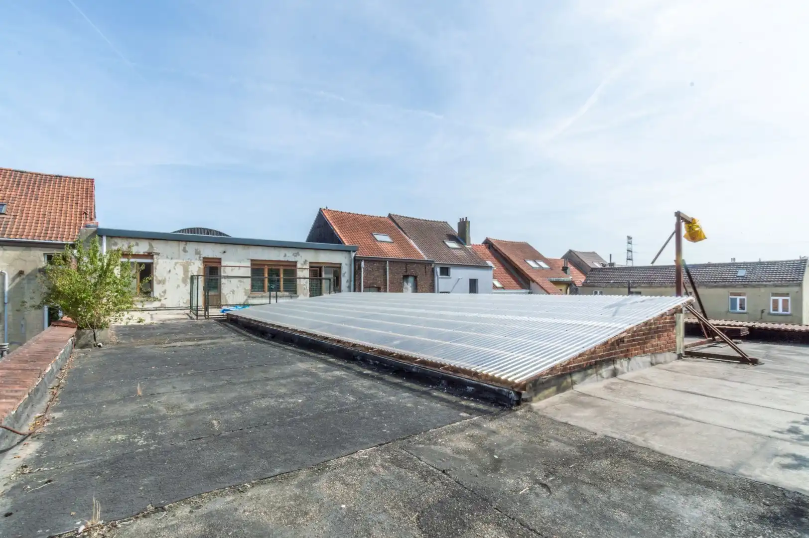 WERKPLAATS/LOODS (472m²) & KANTOOR + APP ! foto 14