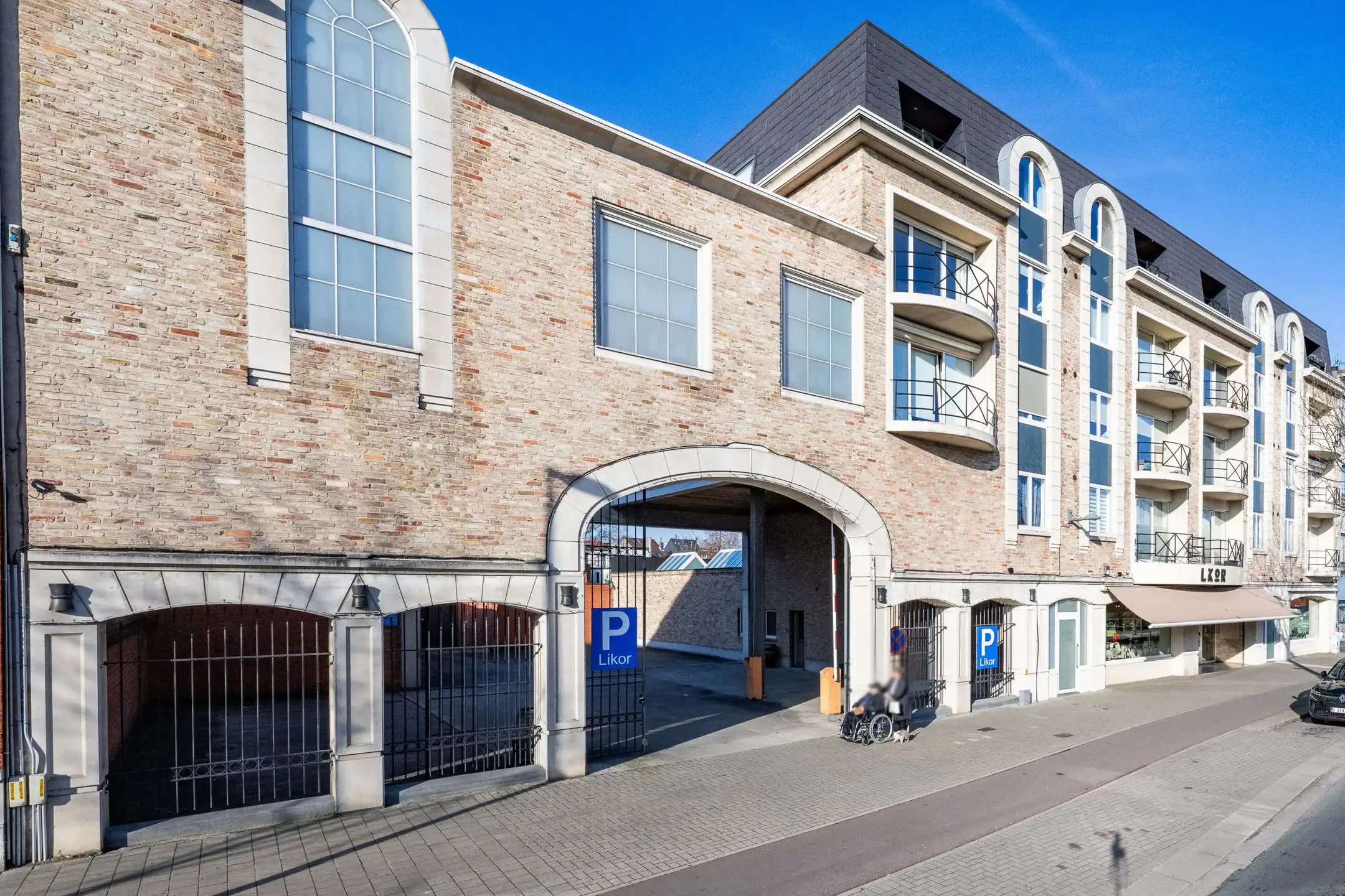 Commerciële ruimte te huur foto {{pictureIndex}}