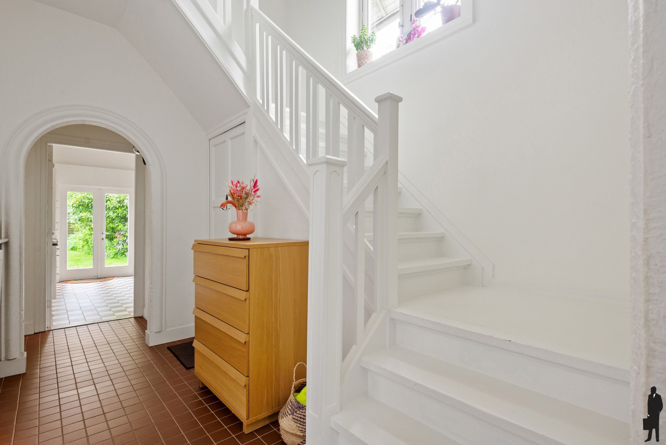 Zeer ruime woning (ca.250m²) met 6 slaapkamers & 2 badkamers foto 13