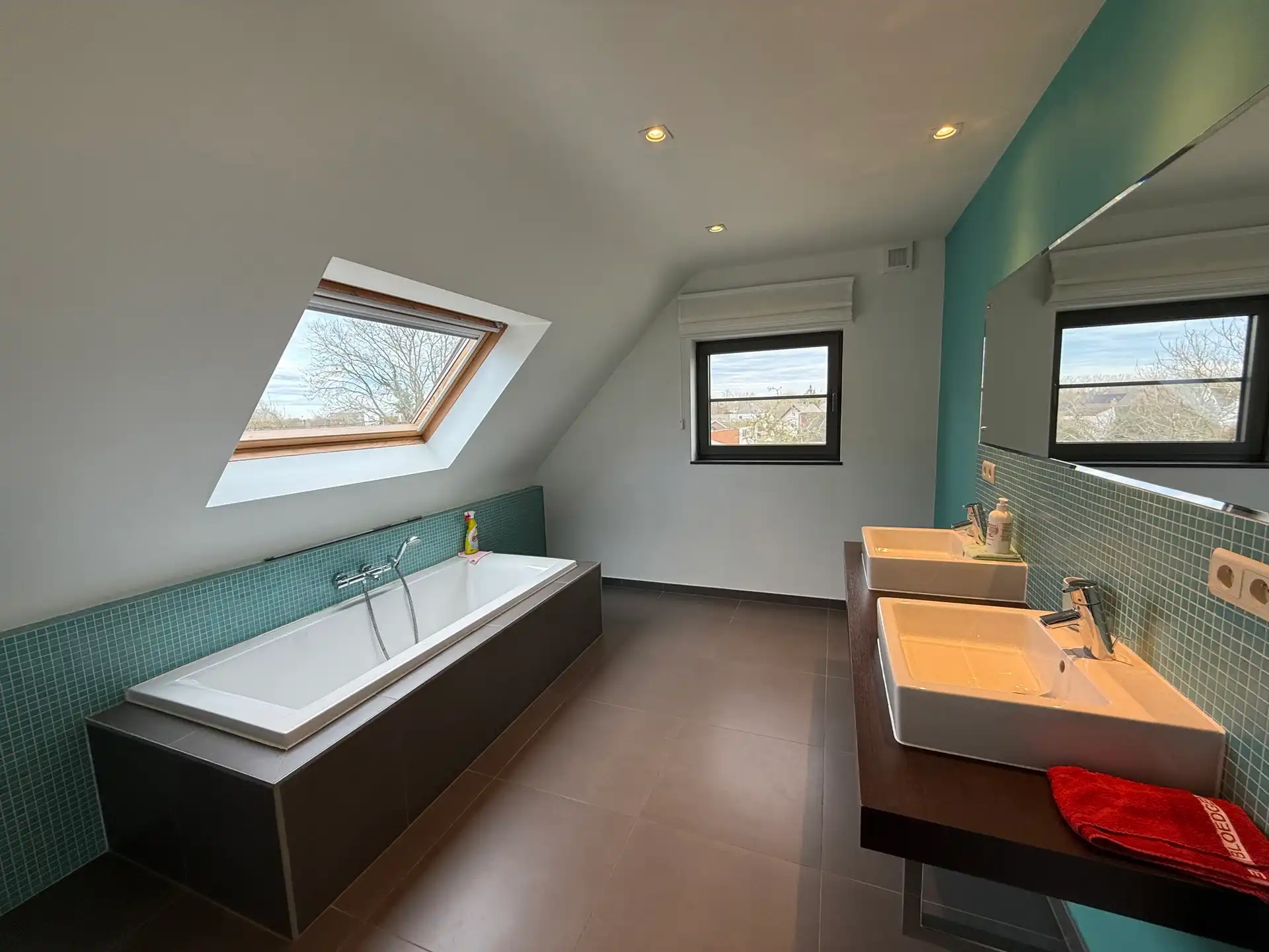 WANZELE - Rustig gelegen Villa met grote tuin. foto 13