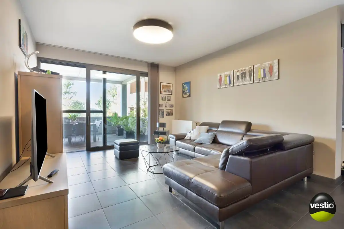 Instapklaar gelijkvloers appartement met uitzonderlijk groot terras op toplocatie in Hasselt foto 5