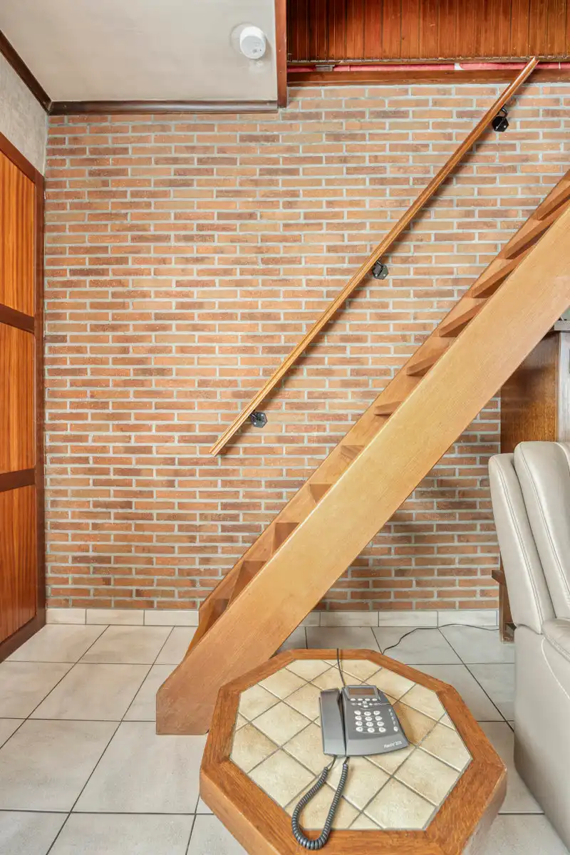 Te renoveren (starters-)woning met 2 slaapkamers. foto 10