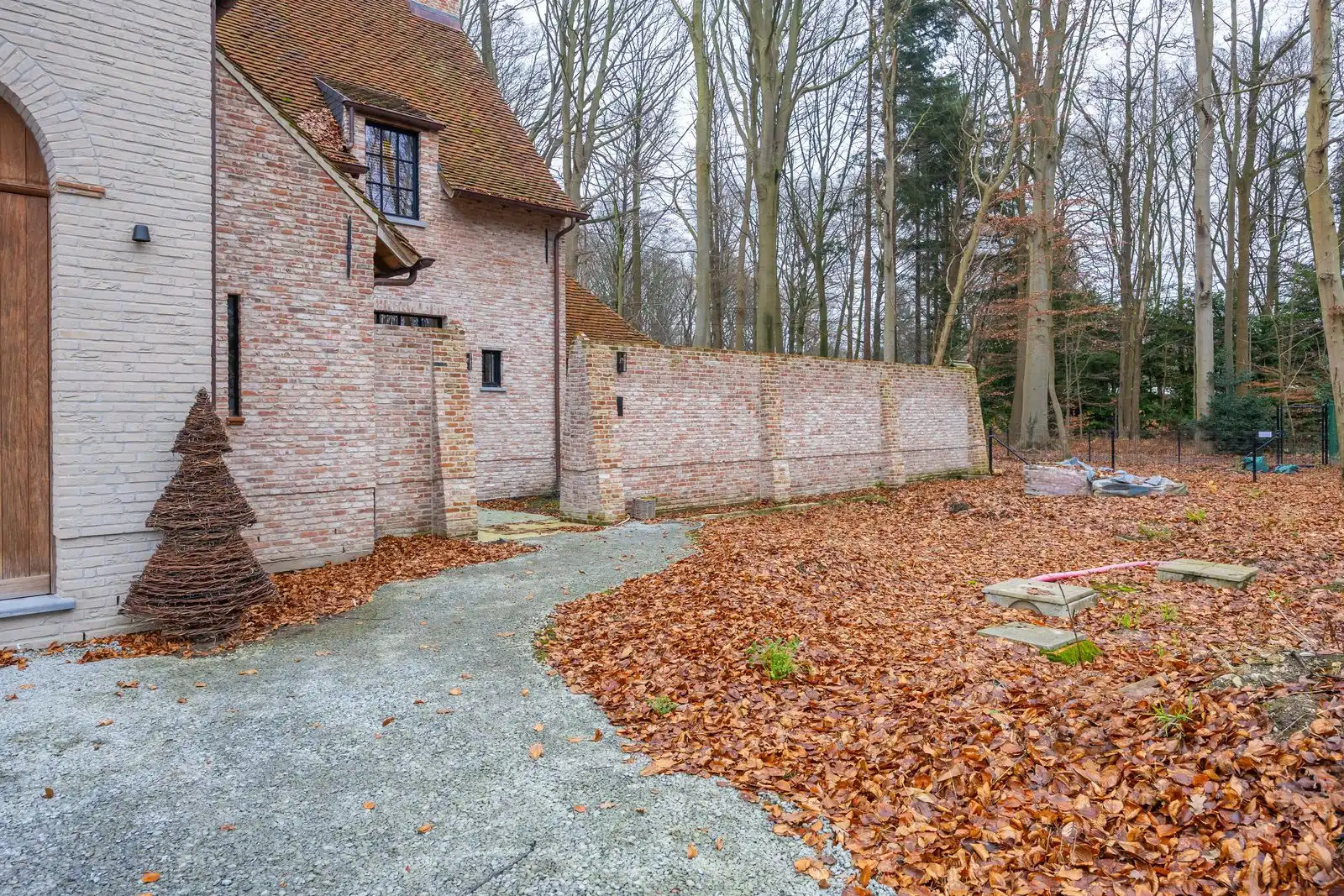 Exclusieve recente villa op uitzonderlijk ruim perceel in groene omgeving foto 25