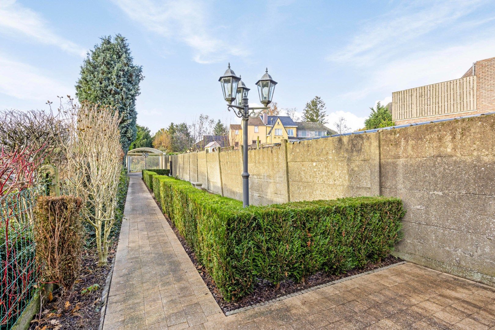 Instapklare woning met achtergelegen carport aan stadscentrum Tongeren foto 26