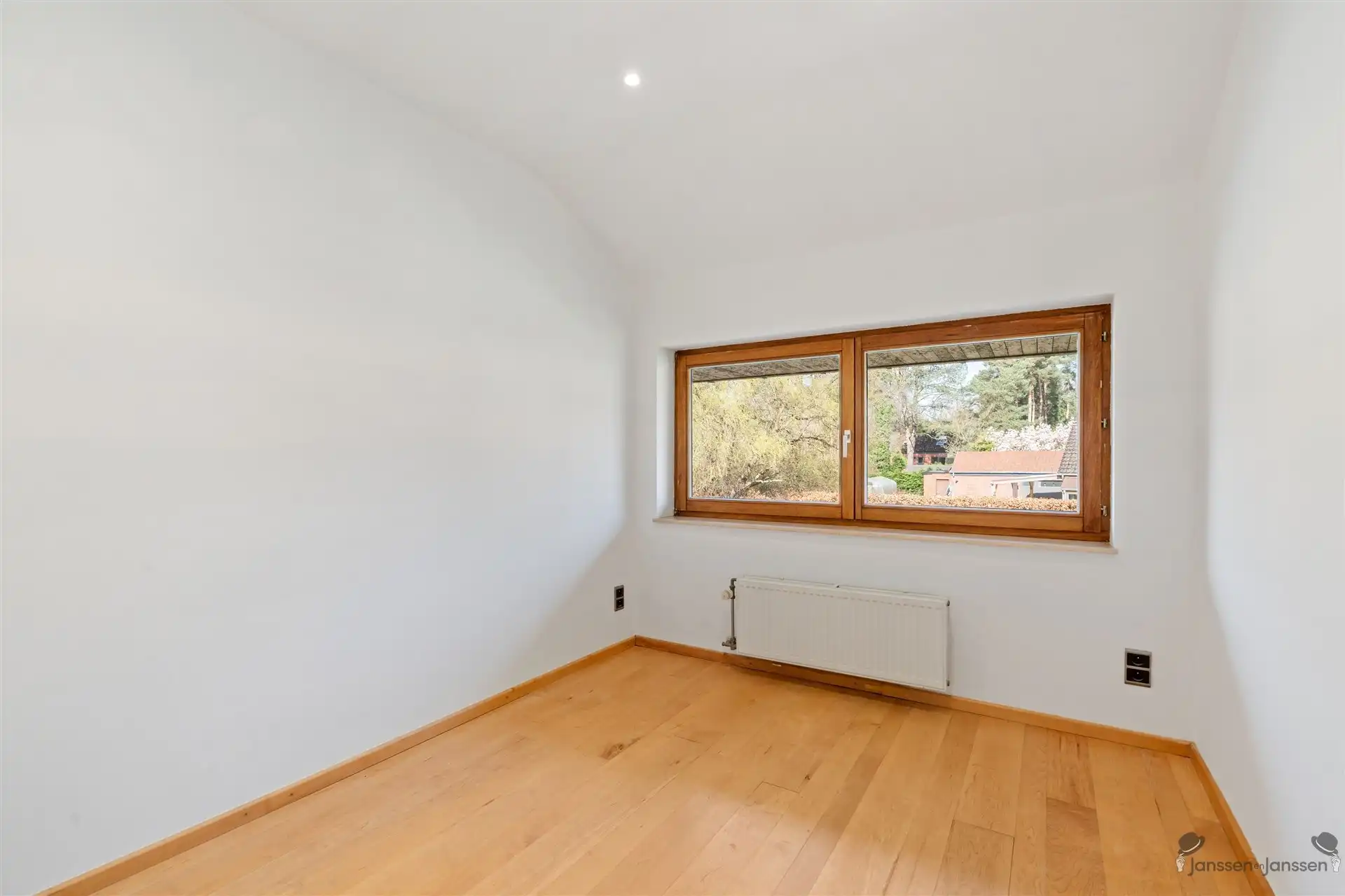 MODERNE, VOLLEDIG GERENOVEERDE VILLA OP RUSTIGE LIGGING IN TREMELO foto 17