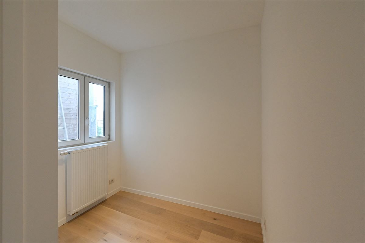 Volledig gerenoveerde opbrengsteigendom met 2 vergunde duplex-appartementen  foto 22