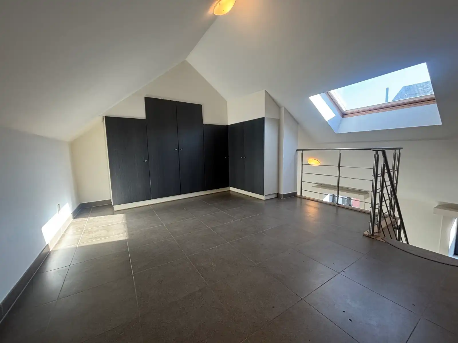 Ruime studio hartje Leuven! foto 3