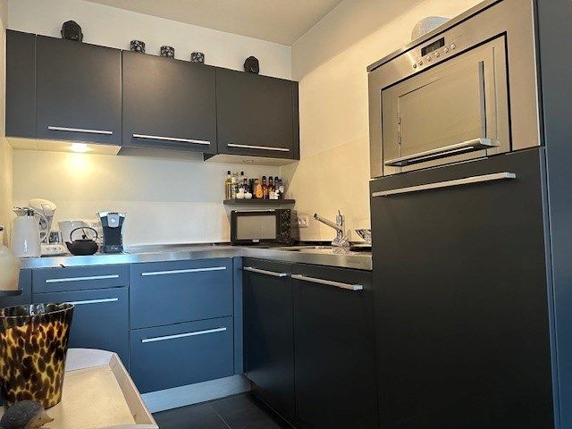 Prachtig instapklaar  2 - slpk.   Afwerking met luxe - materialen.  Open zicht op laan!  foto 4