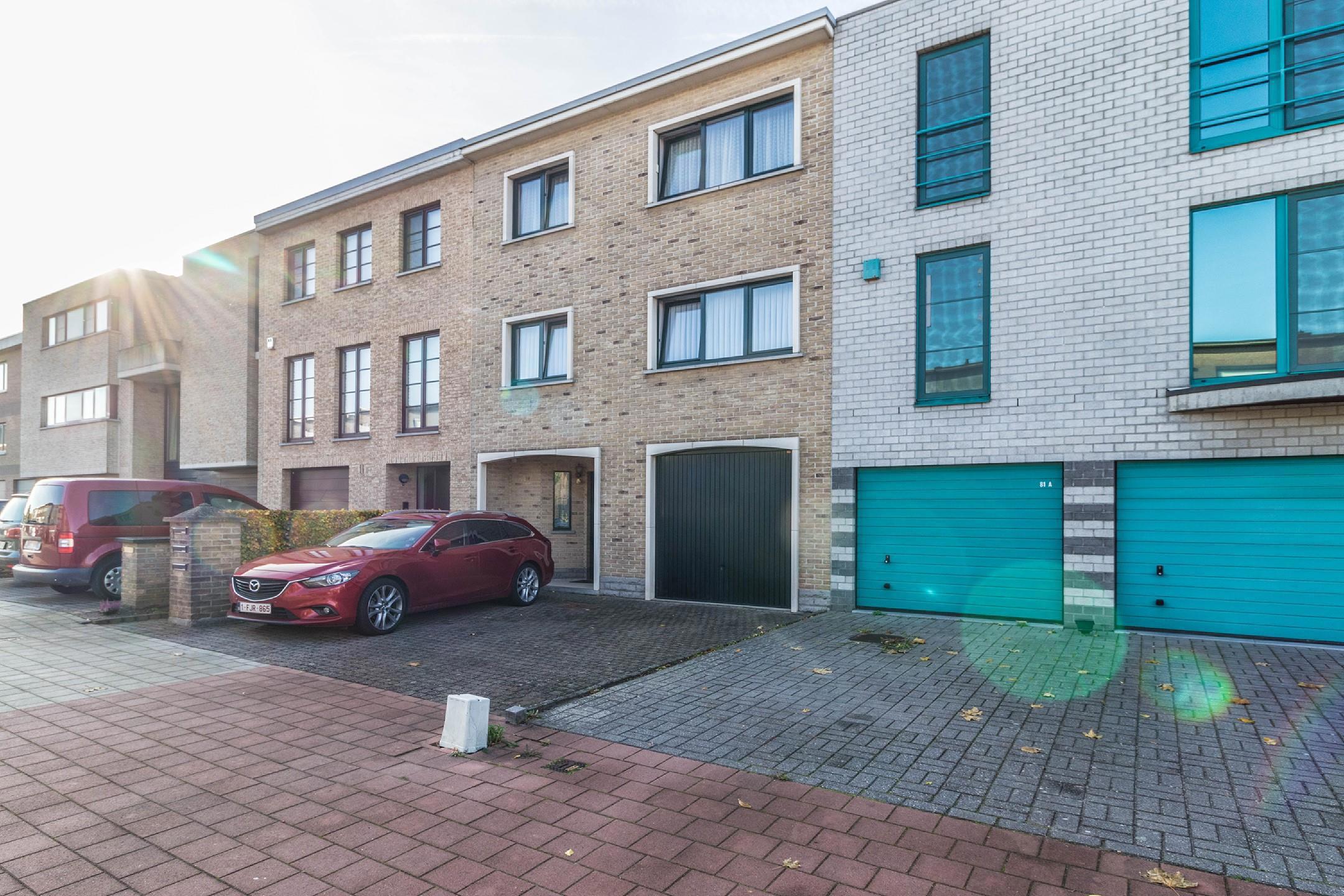 Huis te koop foto {{pictureIndex}}