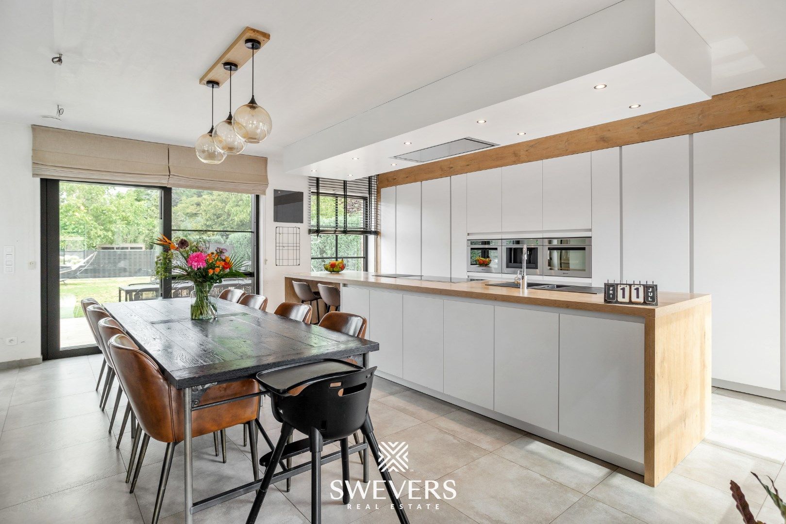 Prachtige recente gezinswoning (256m²) op een gegeerde locatie in Heusden-Zolder foto 8