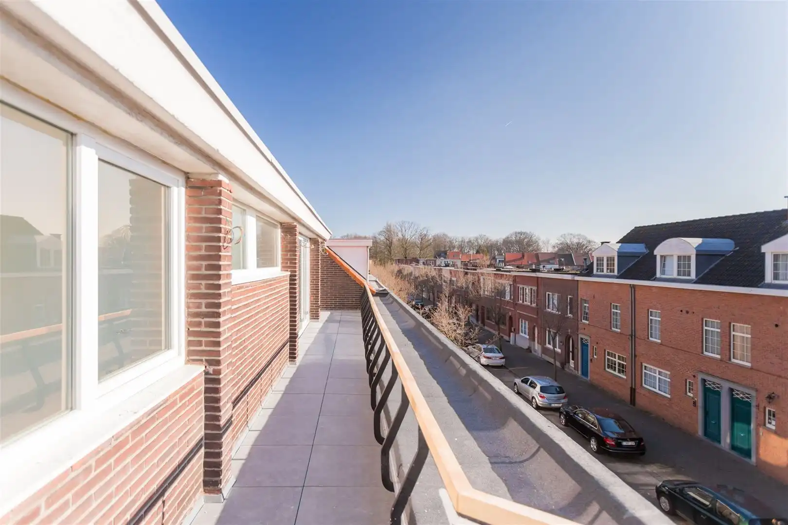 Instapklaar penthouse met ruim terras foto 20