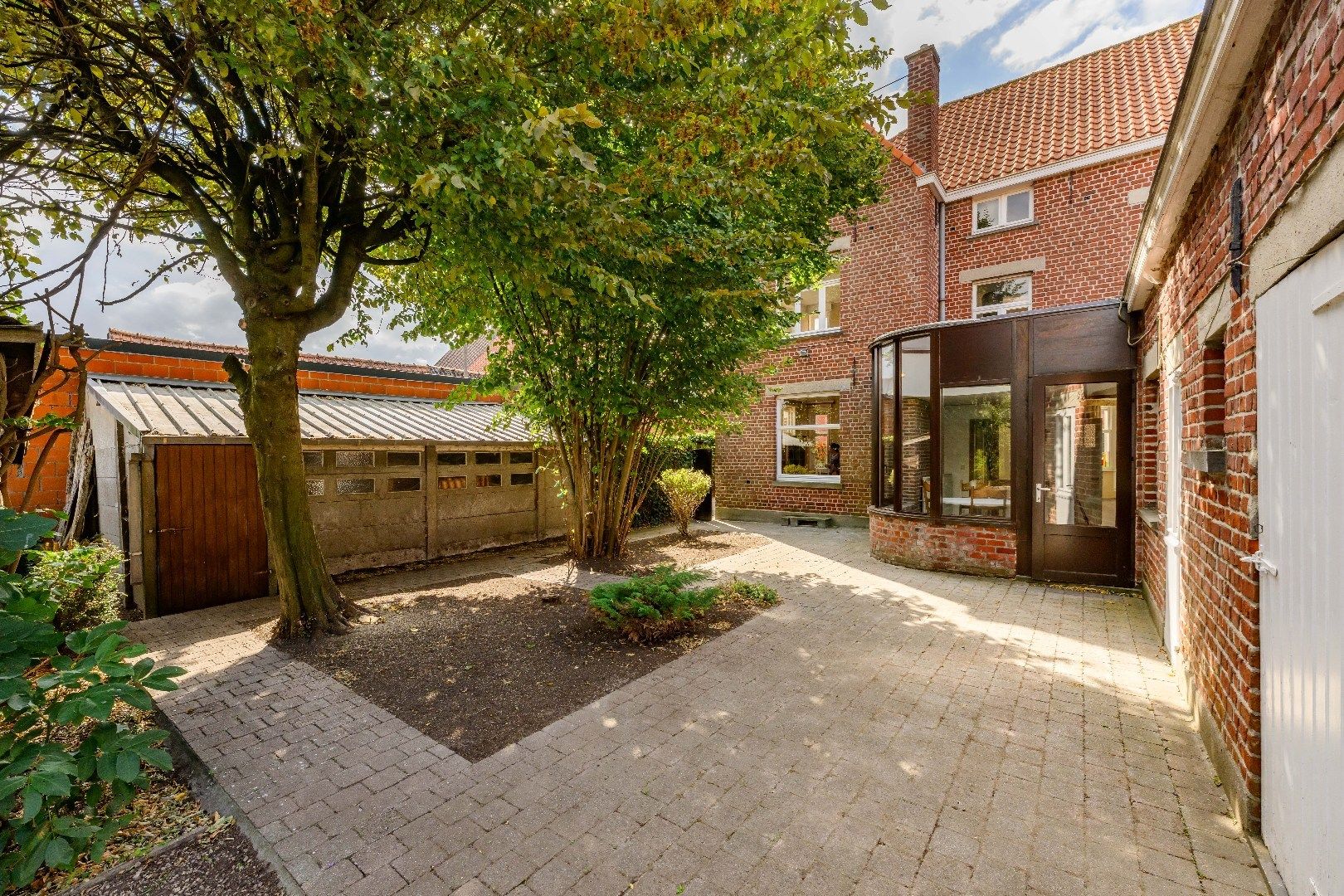KARAKTERVOLLE INTERBELLUM VILLA OP 1.187 m² IN HARTJE ARDOOIE foto 25