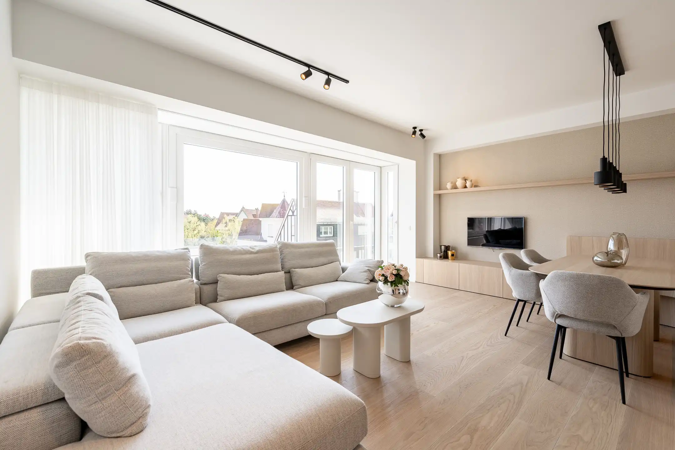 Elegant gerenoveerd appartement met open zicht in het Zoute foto 7