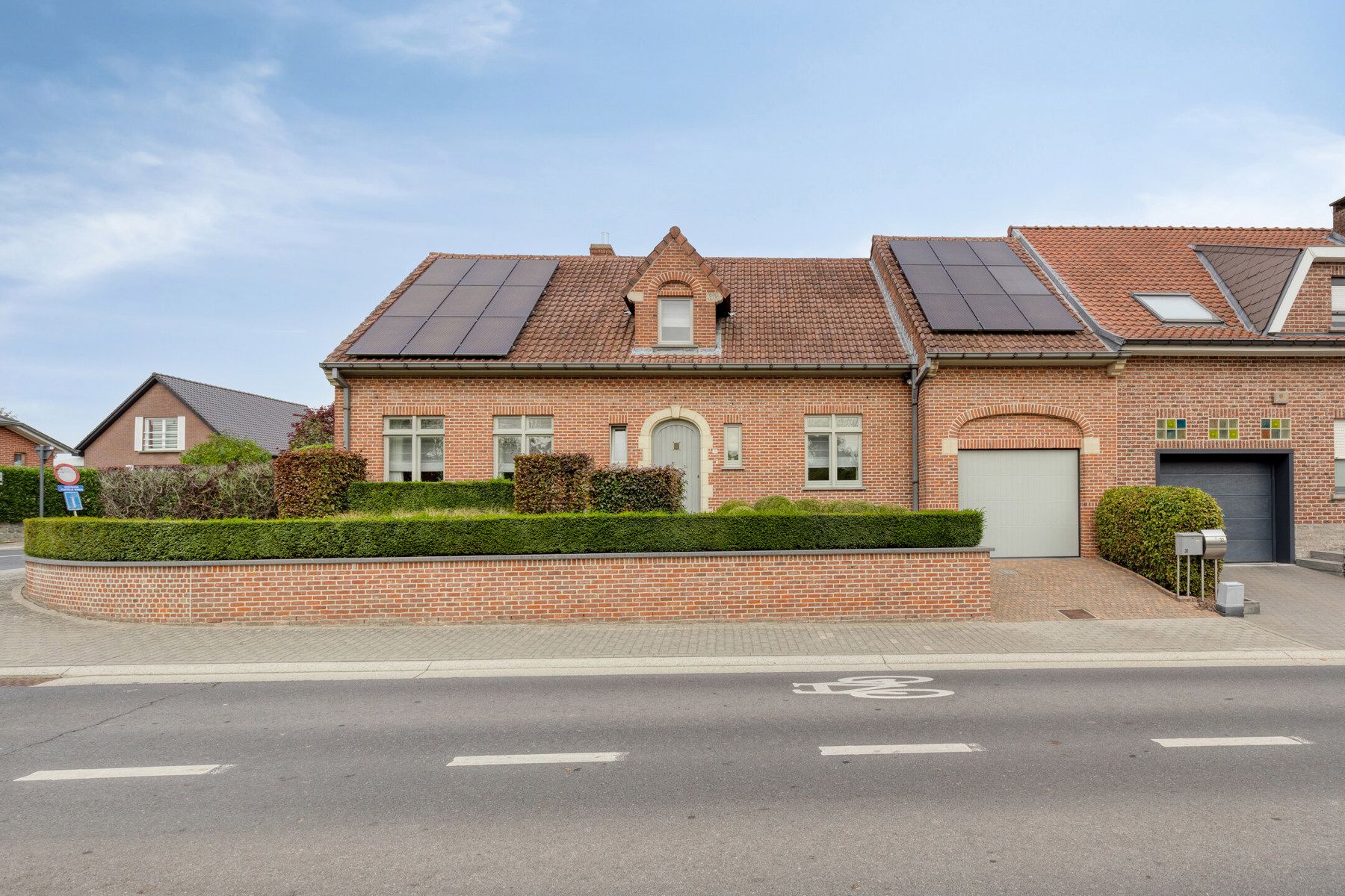 Hoofdfoto van de publicatie: Landelijke villa in het hart van Galmaarden (Pajottenland)