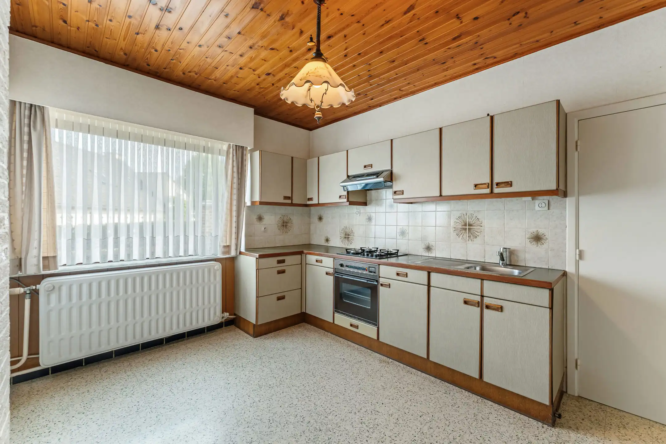 Vrijstaande woning op een steenworp van Maastricht foto 7