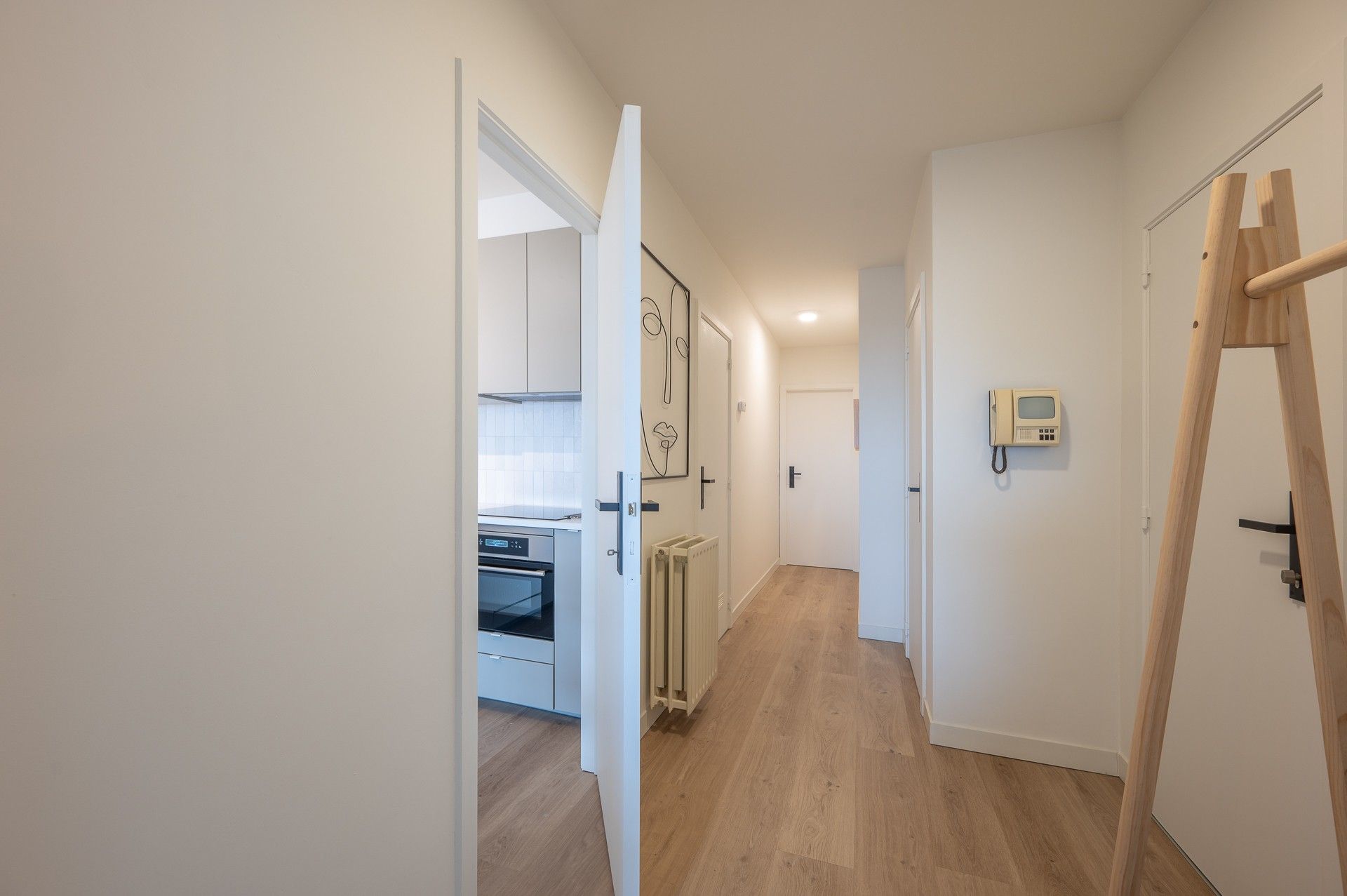Gemeubeld: zonnig appartement met open zicht! foto 7