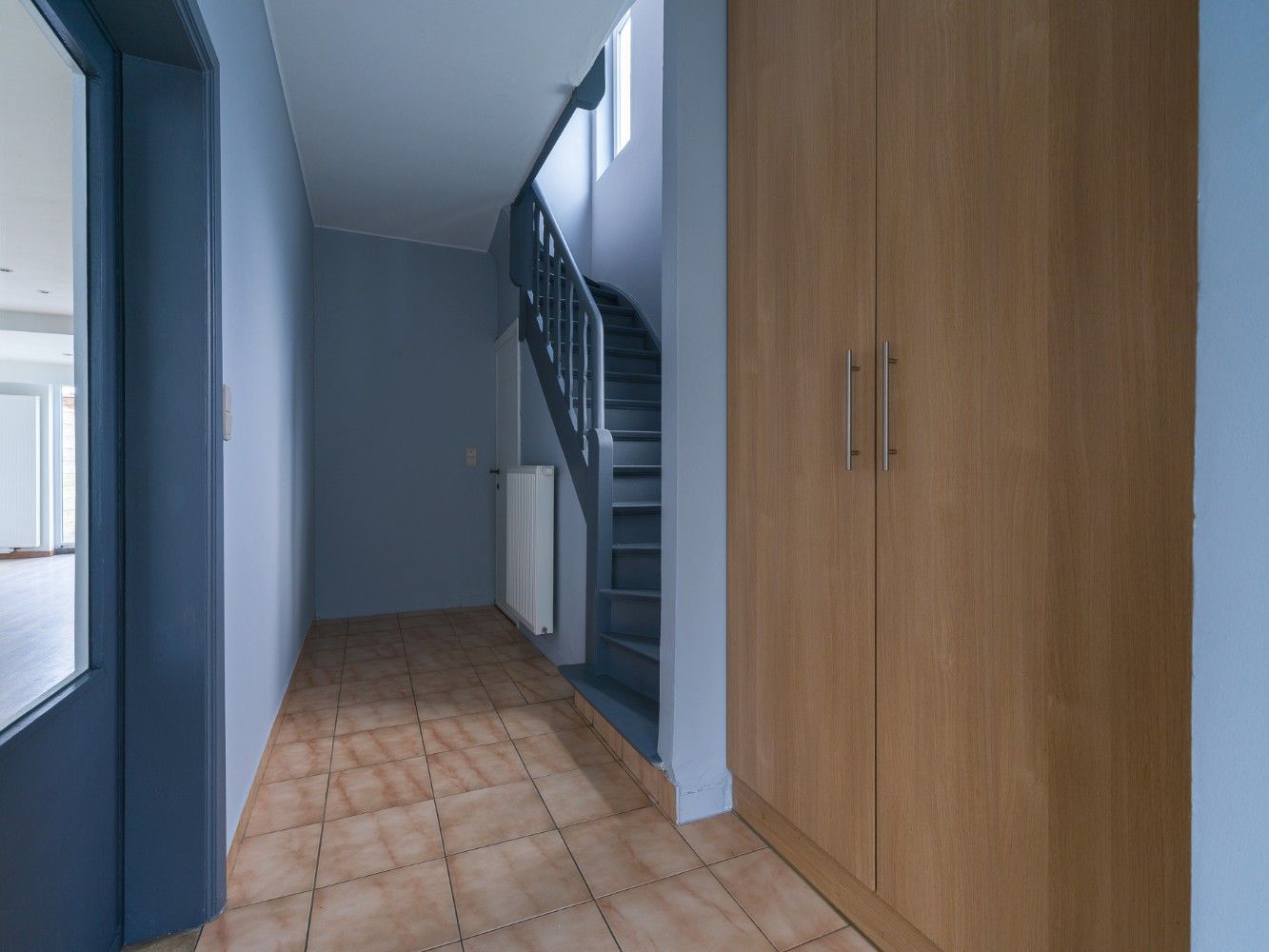 Ruime, instapklare woning met 4 slpk., inpandige garage en tuin foto 2