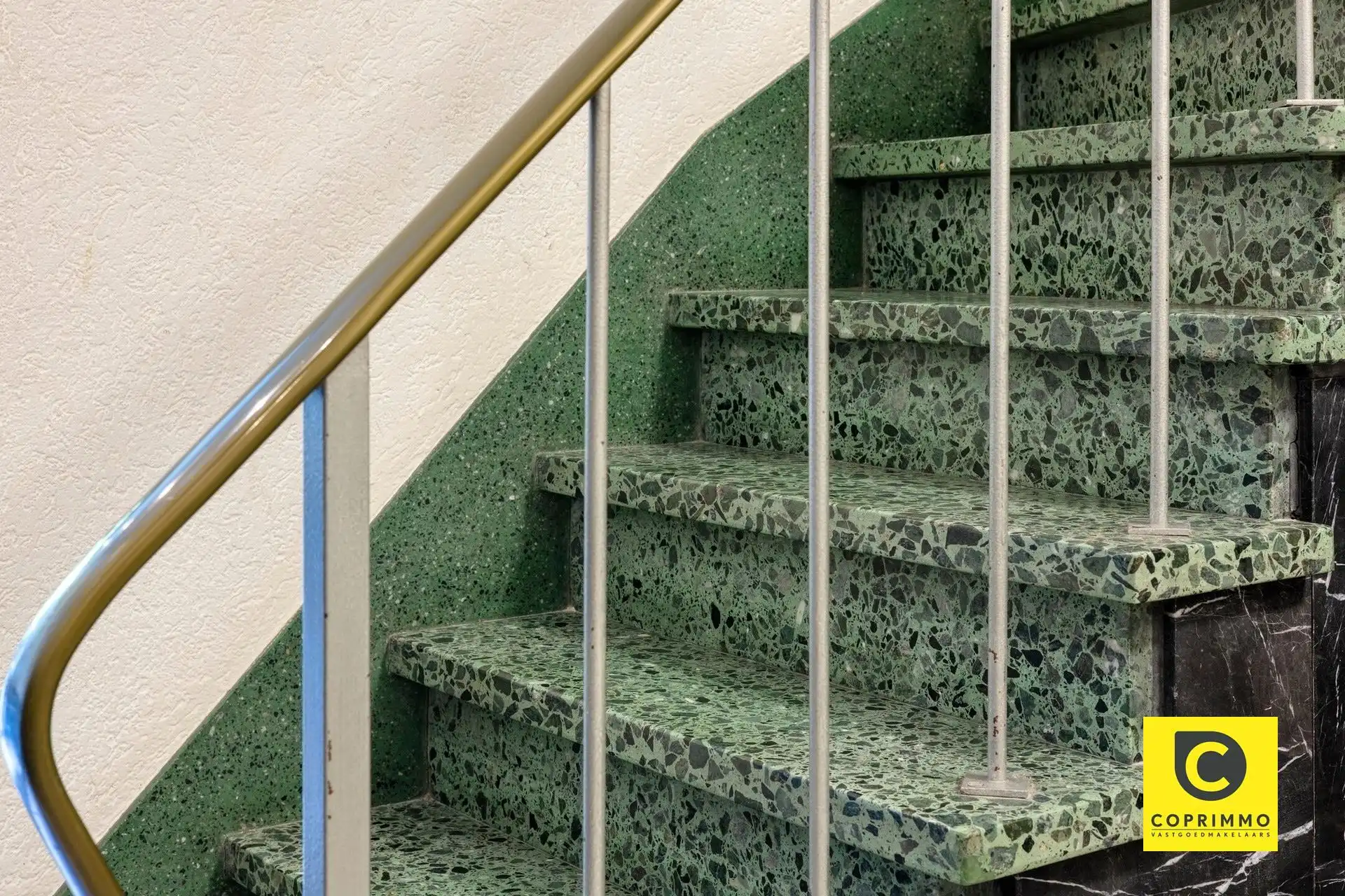 Gerenoveerde parel met 3 slaapkamers op toplocatie! foto 16