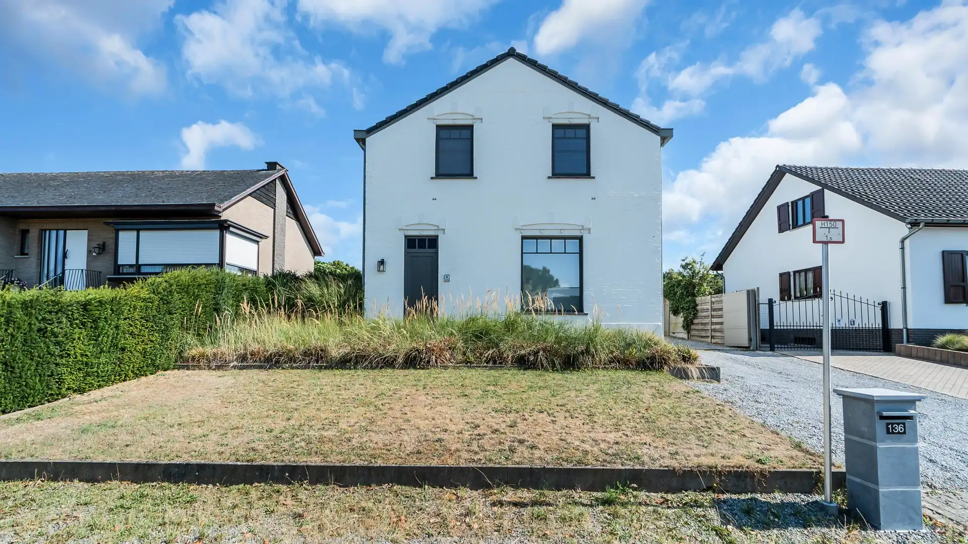 Instapklare en gerenoveerde woning met 3 slpkrs te As foto 3